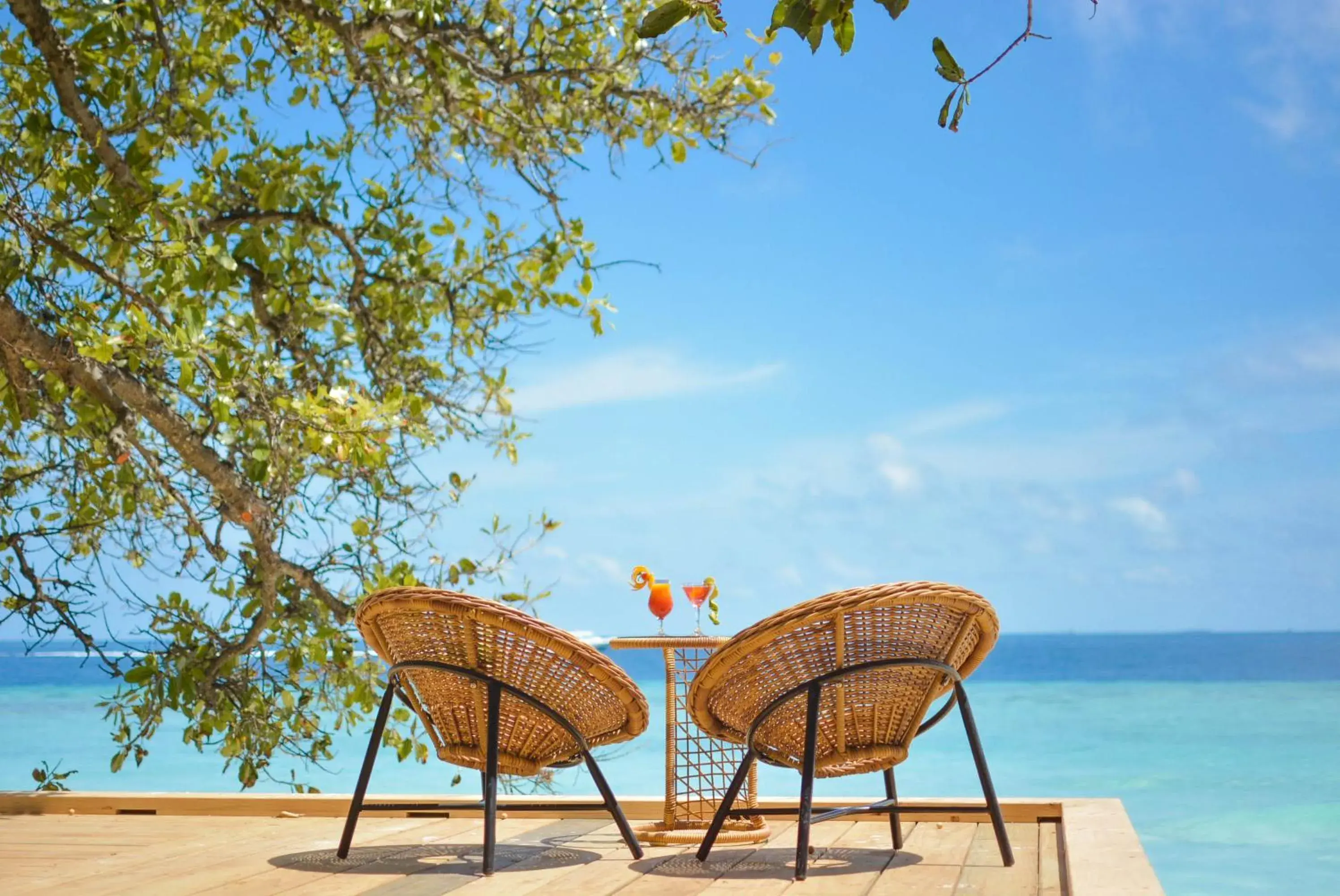 Restaurant/places to eat in Malahini Kuda Bandos Resort Restaurant/places to eat in Malahini Kuda Bandos Resort