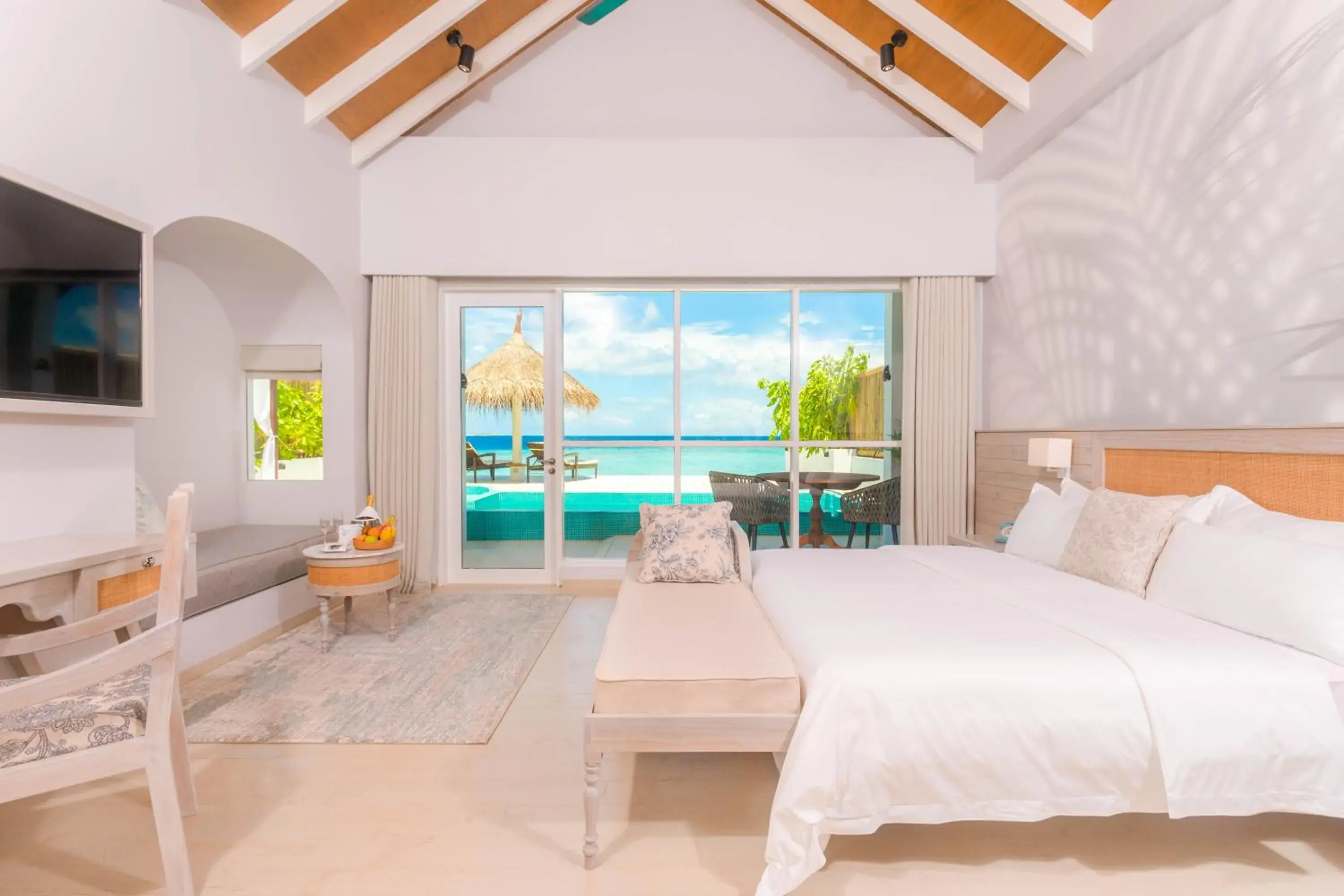 View (from property/room), Bed in Malahini Kuda Bandos Resort View (from property/room), Bed in Malahini Kuda Bandos Resort