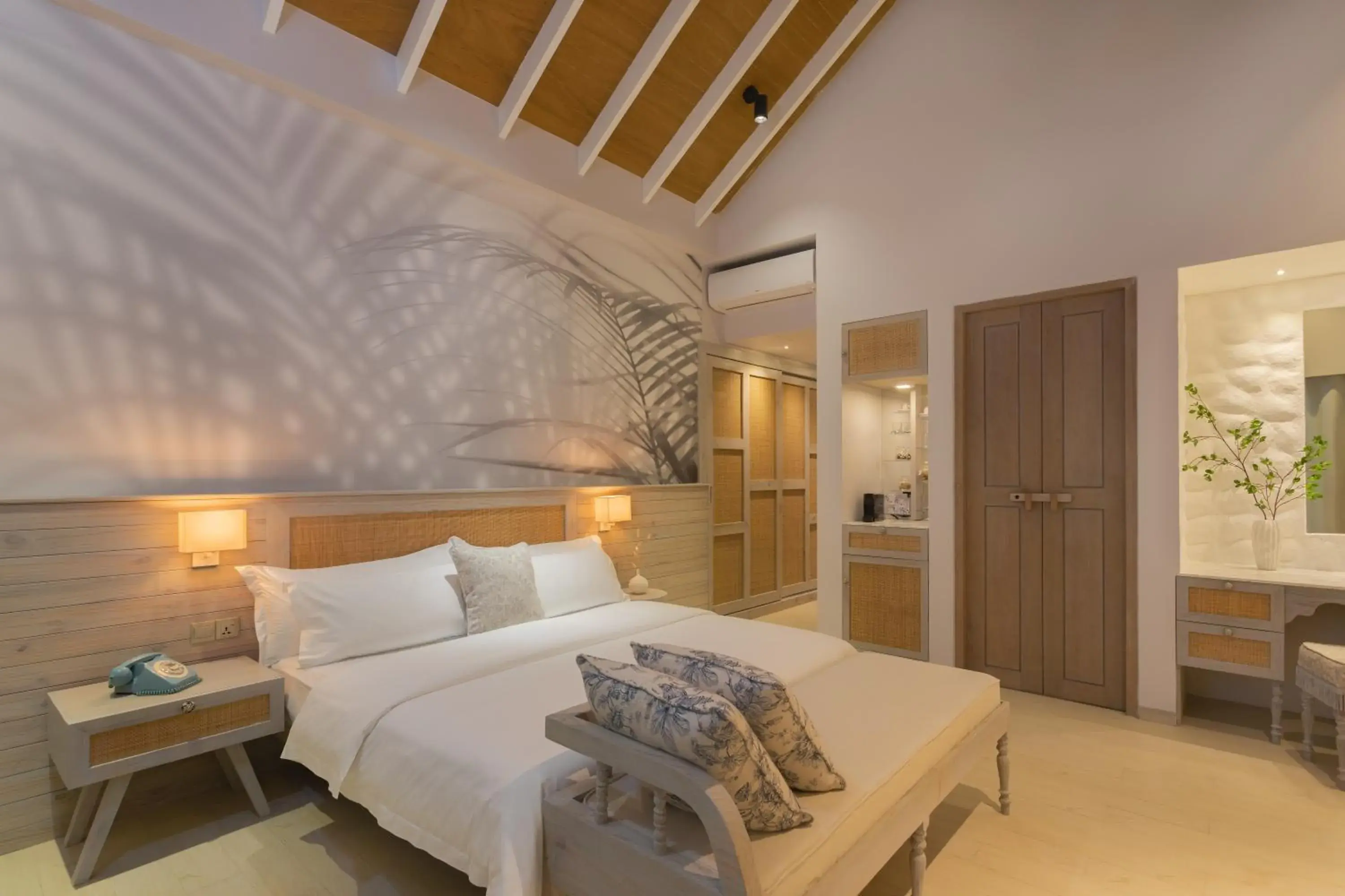 Malahini Kuda Bandos Resort Malahini Kuda Bandos Resort