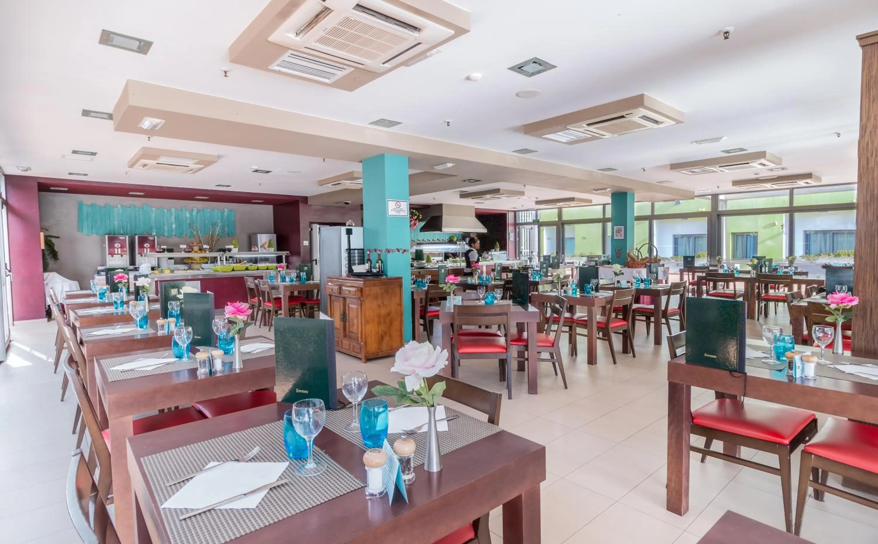 Restaurant/places to eat in Hotel LIVVO Corralejo Beach