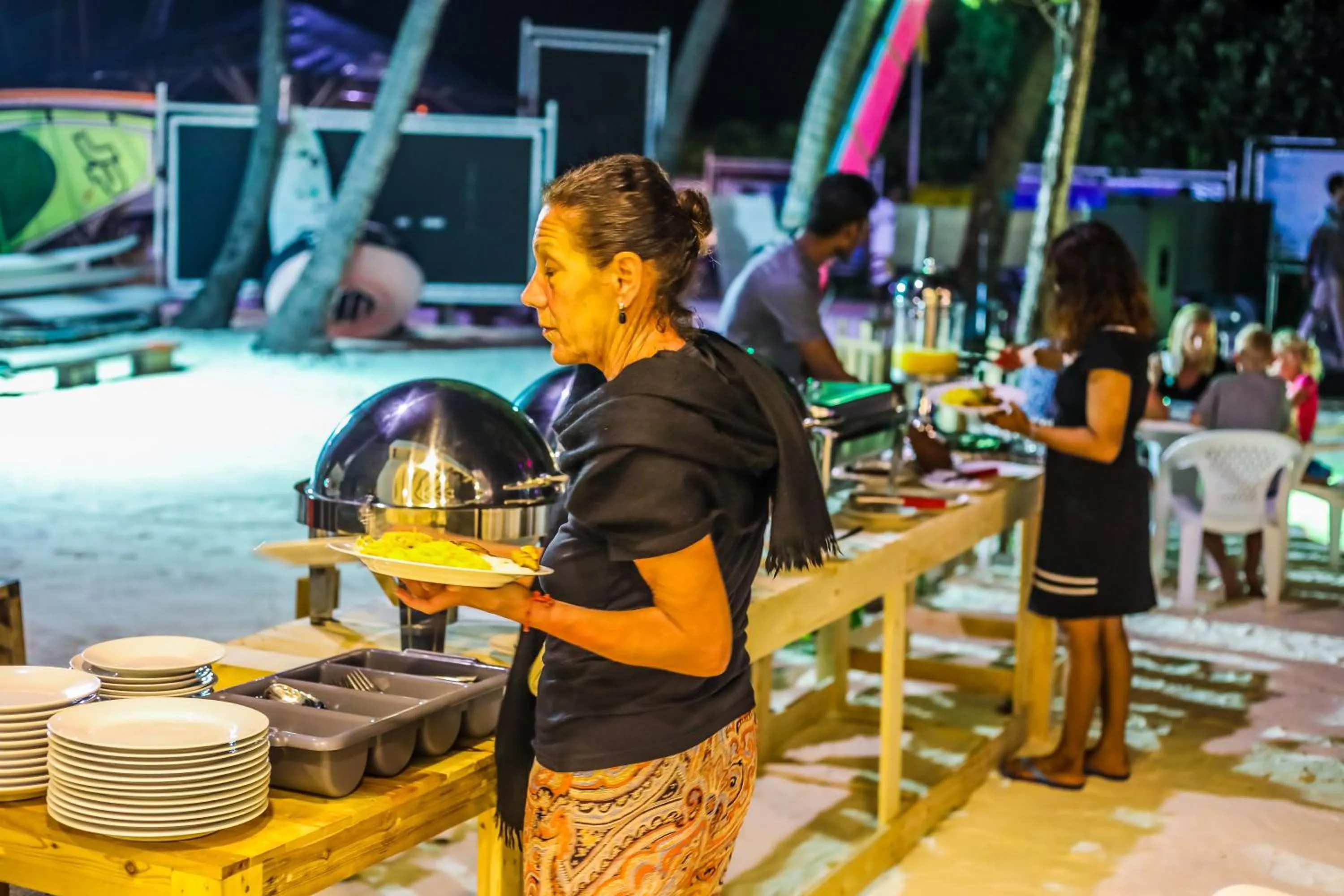 Restaurant/places to eat in Salt Beach Hotel