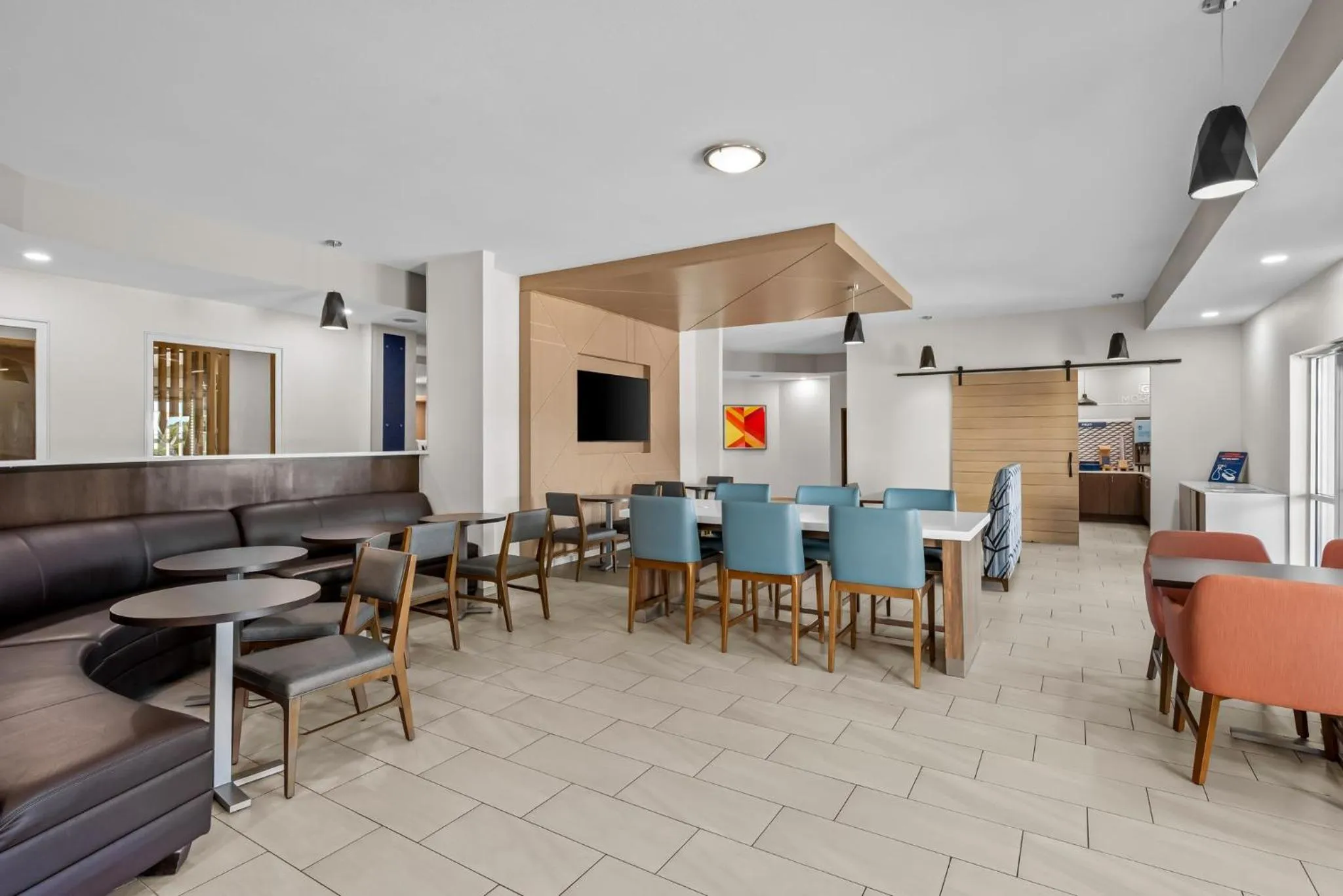 Restaurant/places to eat in Holiday Inn Express Monticello by IHG