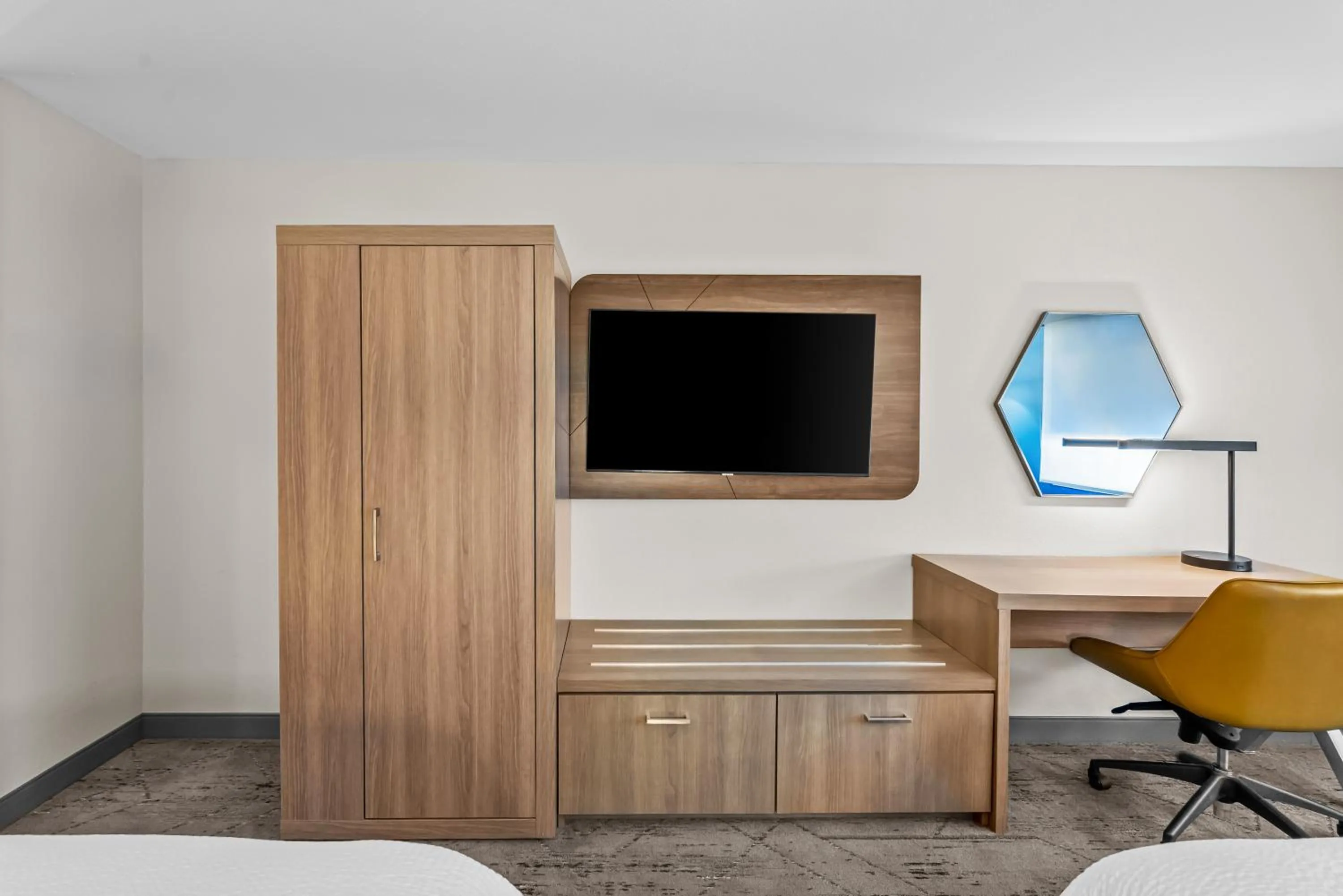 Bed in Holiday Inn Express Monticello by IHG