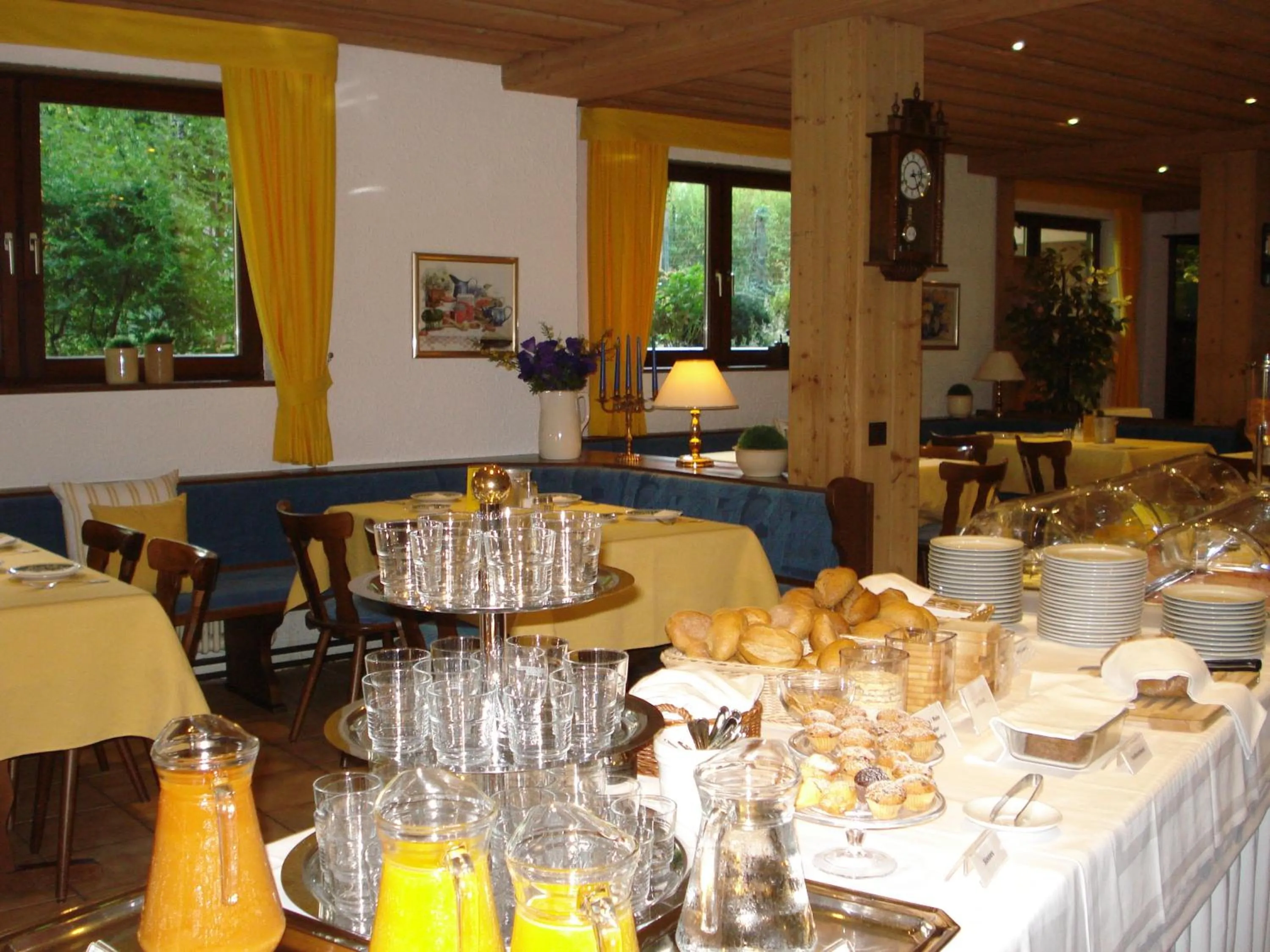 Buffet breakfast in Hotel Rebstock