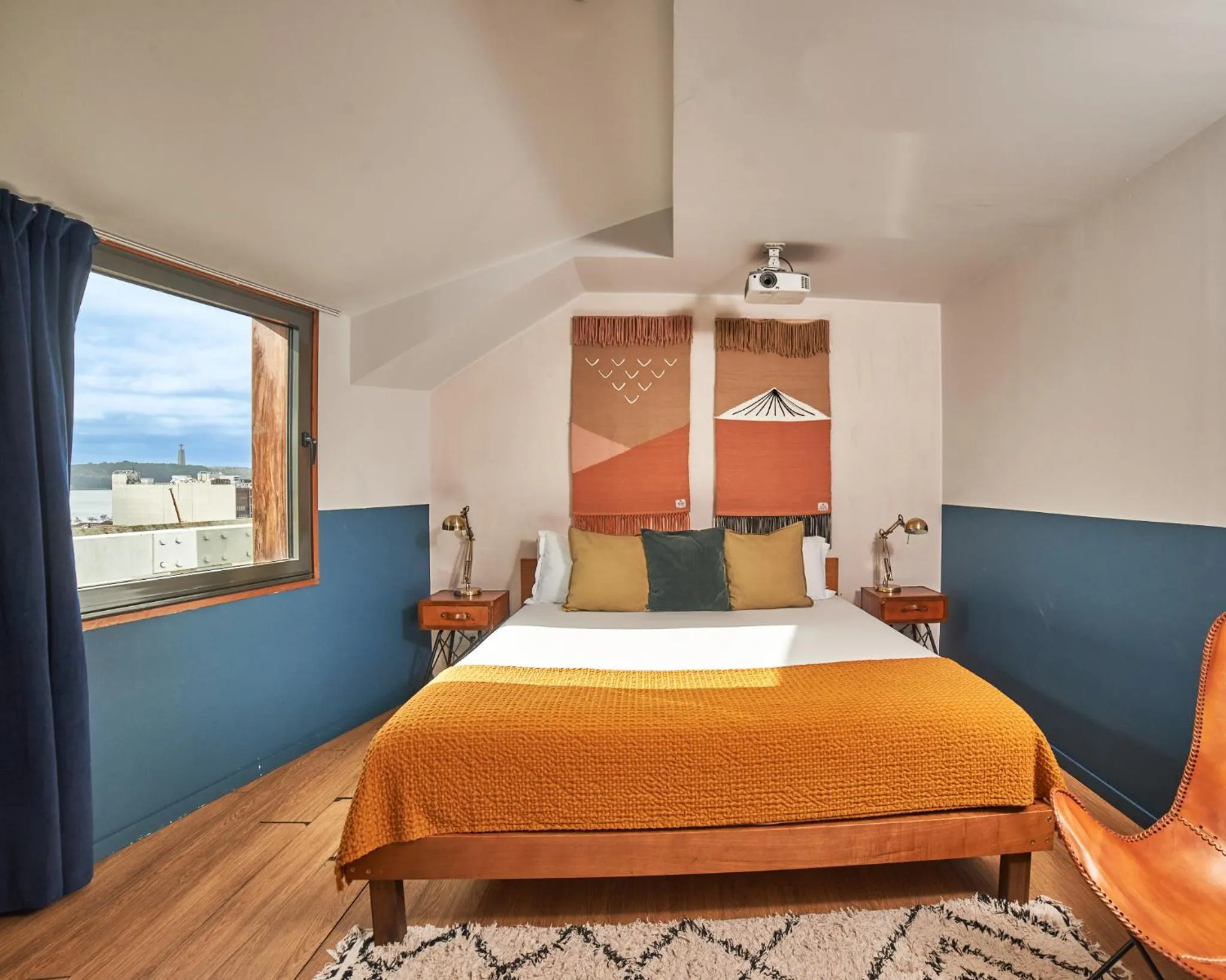 Bed in Secret Patio Lisbon