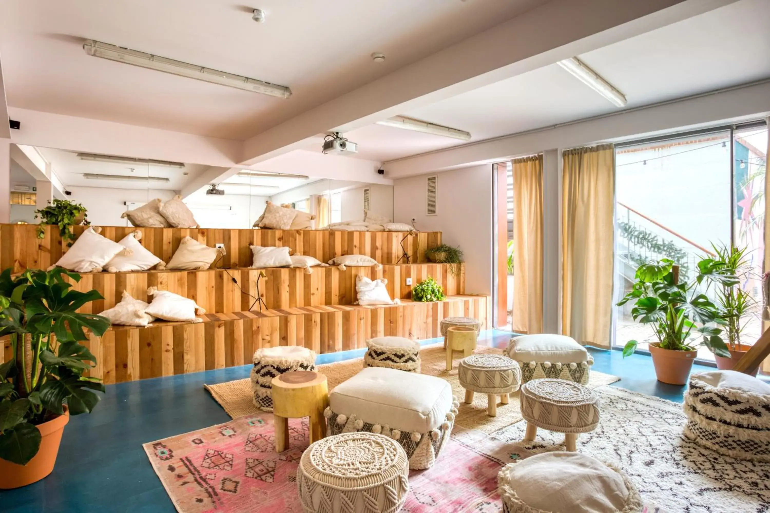 Lounge or bar in Selina Secret Garden Lisbon by IKIGAI Global Hospitality Lounge or bar in Selina Secret Garden Lisbon by IKIGAI Global Hospitality