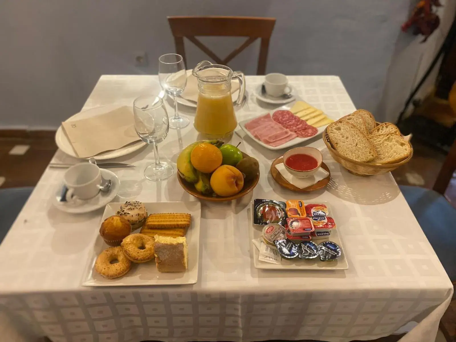 Breakfast in Casas Cueva Tio Tobas Guadix Breakfast in Casas Cueva Tio Tobas Guadix