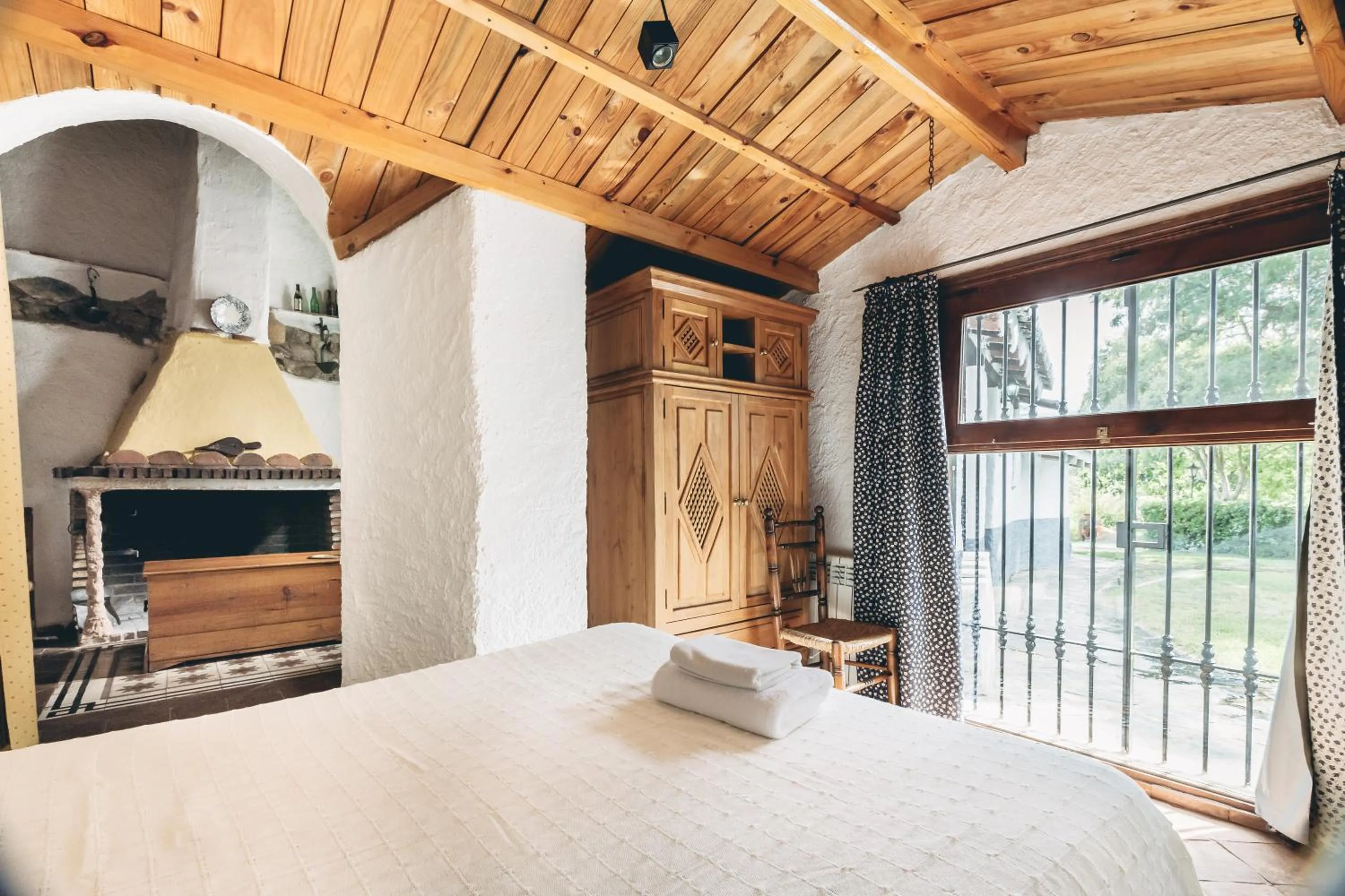 Bedroom, Bed in Casas Cueva Tio Tobas Guadix