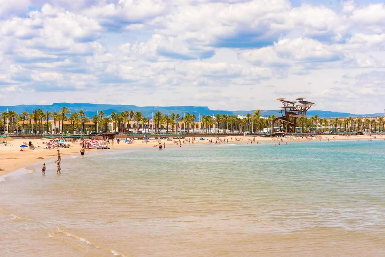 Beach in Ona Aquamarina