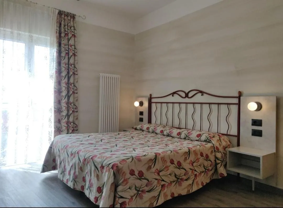 Bedroom in Hotel Castello S. Antonio