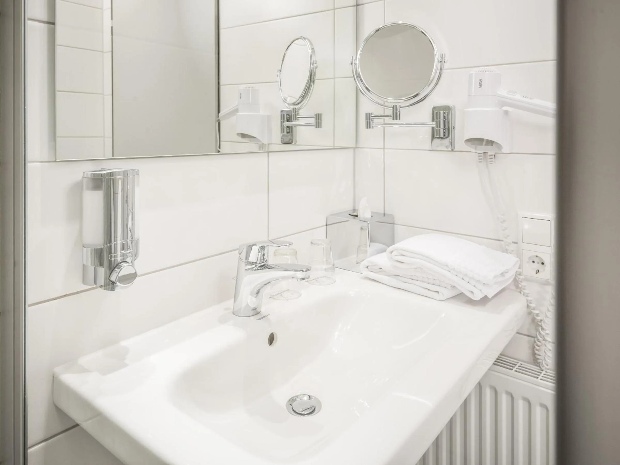 Bathroom in viavelo house am Seepark