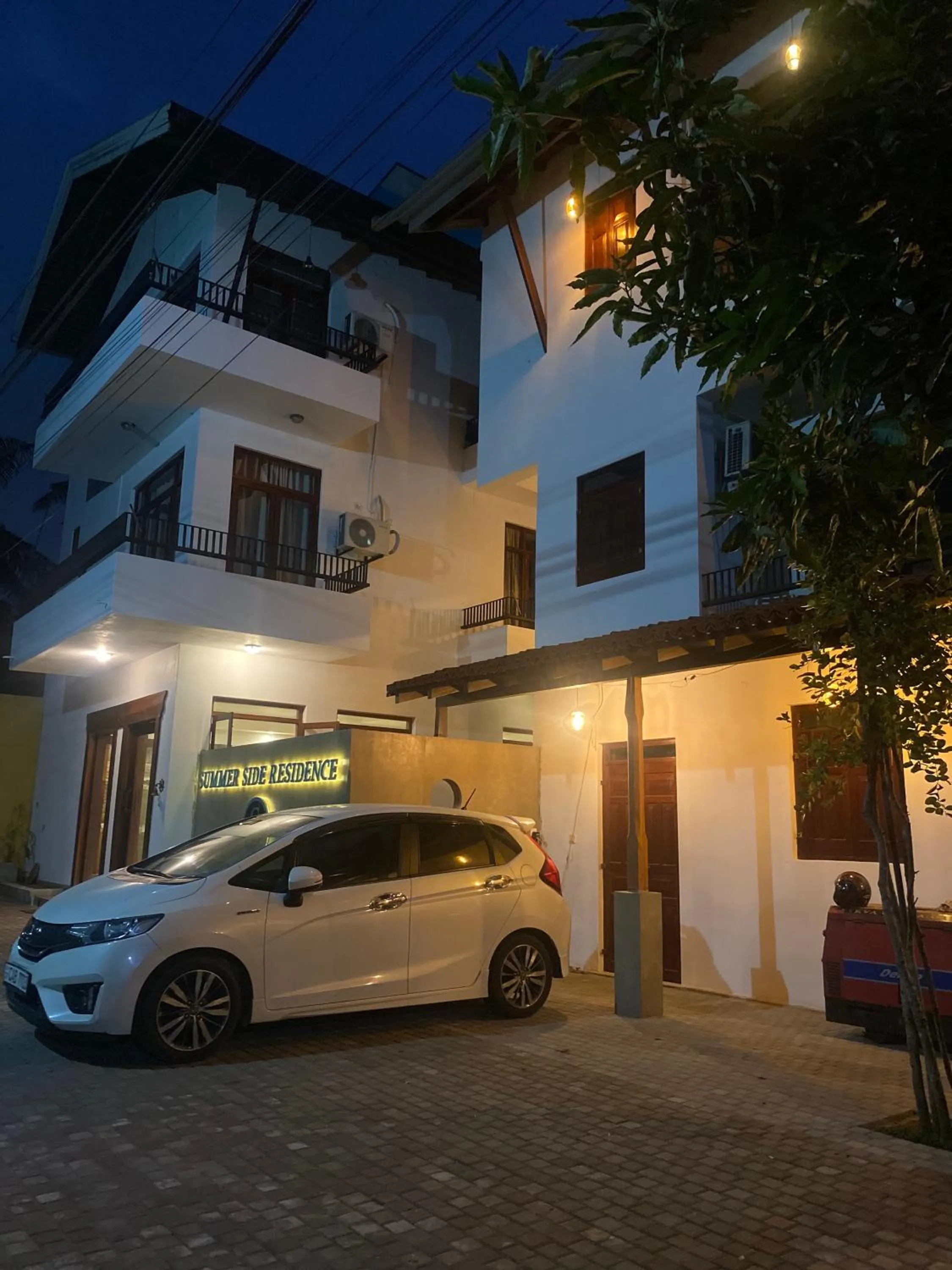 Property building in Summerside Residence