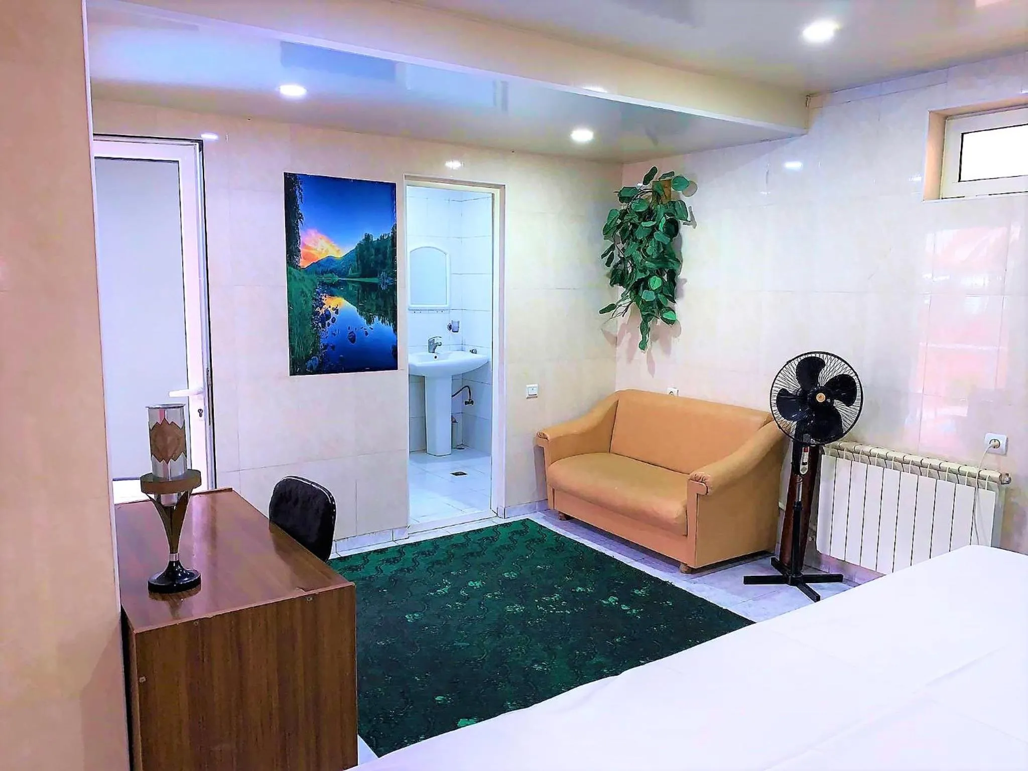 Massage, Bed in DDD Hotel
