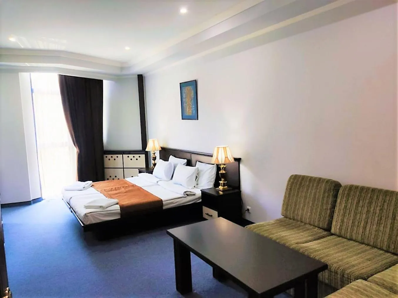 Bedroom, Bed in DDD Hotel