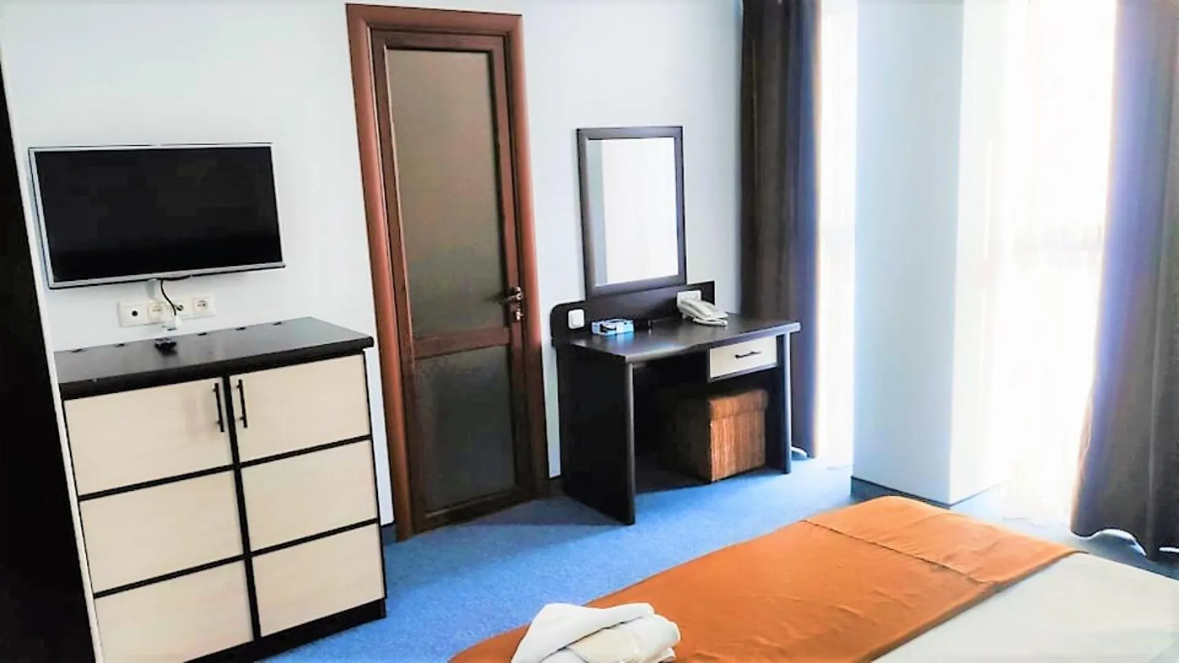 Bedroom, Bed in DDD Hotel