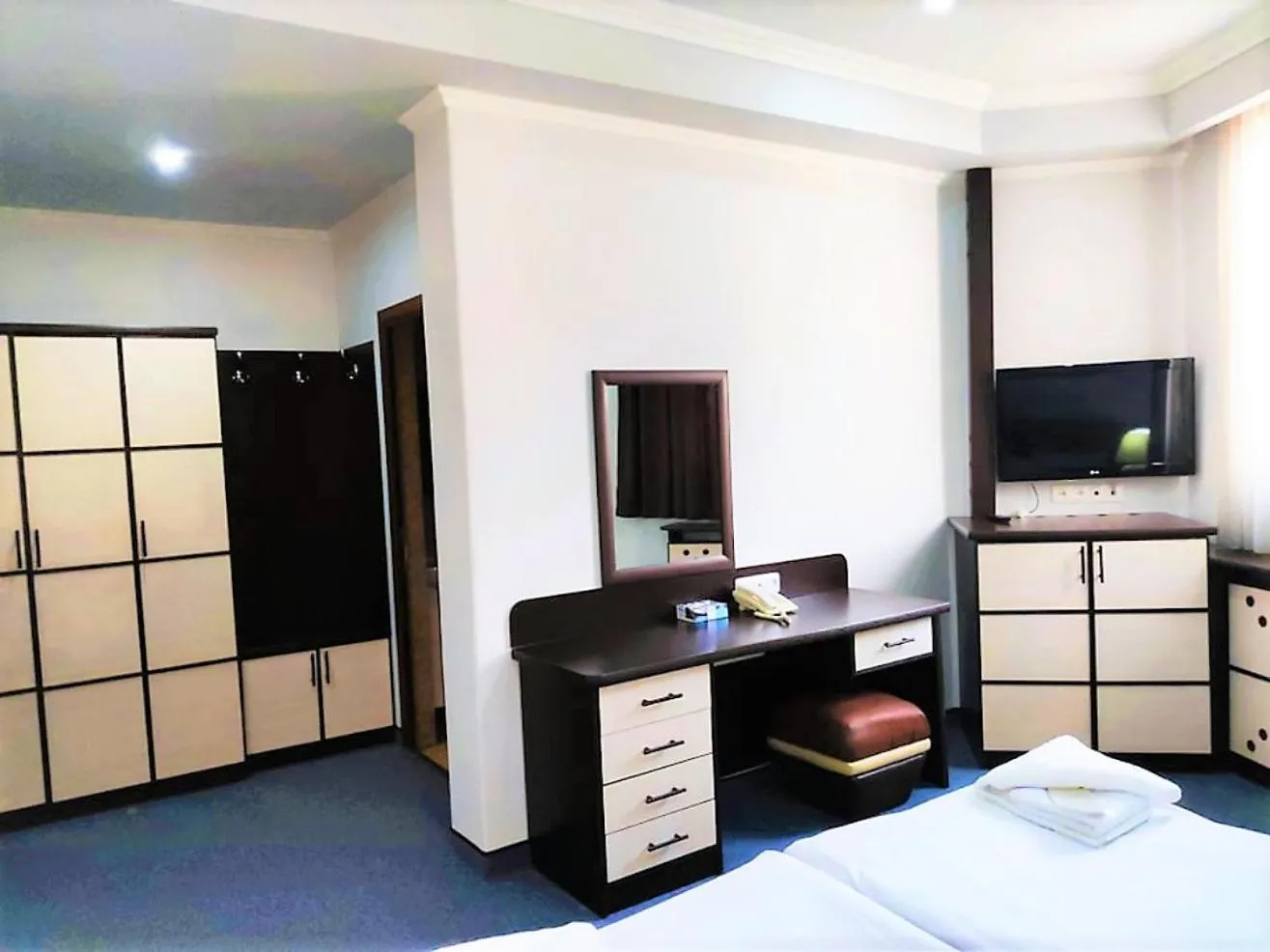 Bedroom, Bed in DDD Hotel