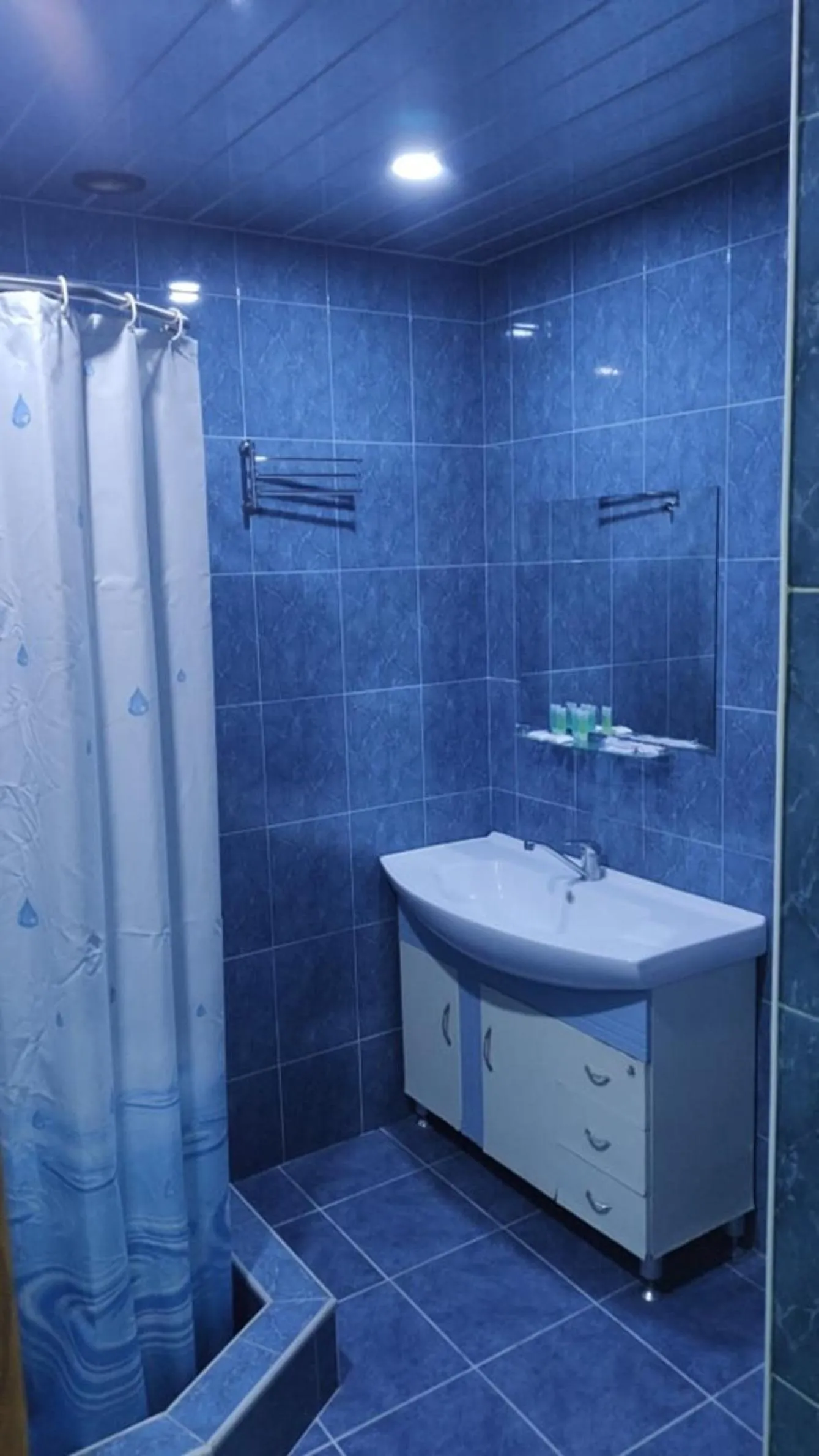 Bathroom in DDD Hotel