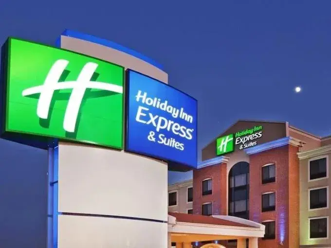 Property building in Holiday Inn Express Hotel & Suites Mount Pleasant by IHG Property building in Holiday Inn Express Hotel & Suites Mount Pleasant by IHG