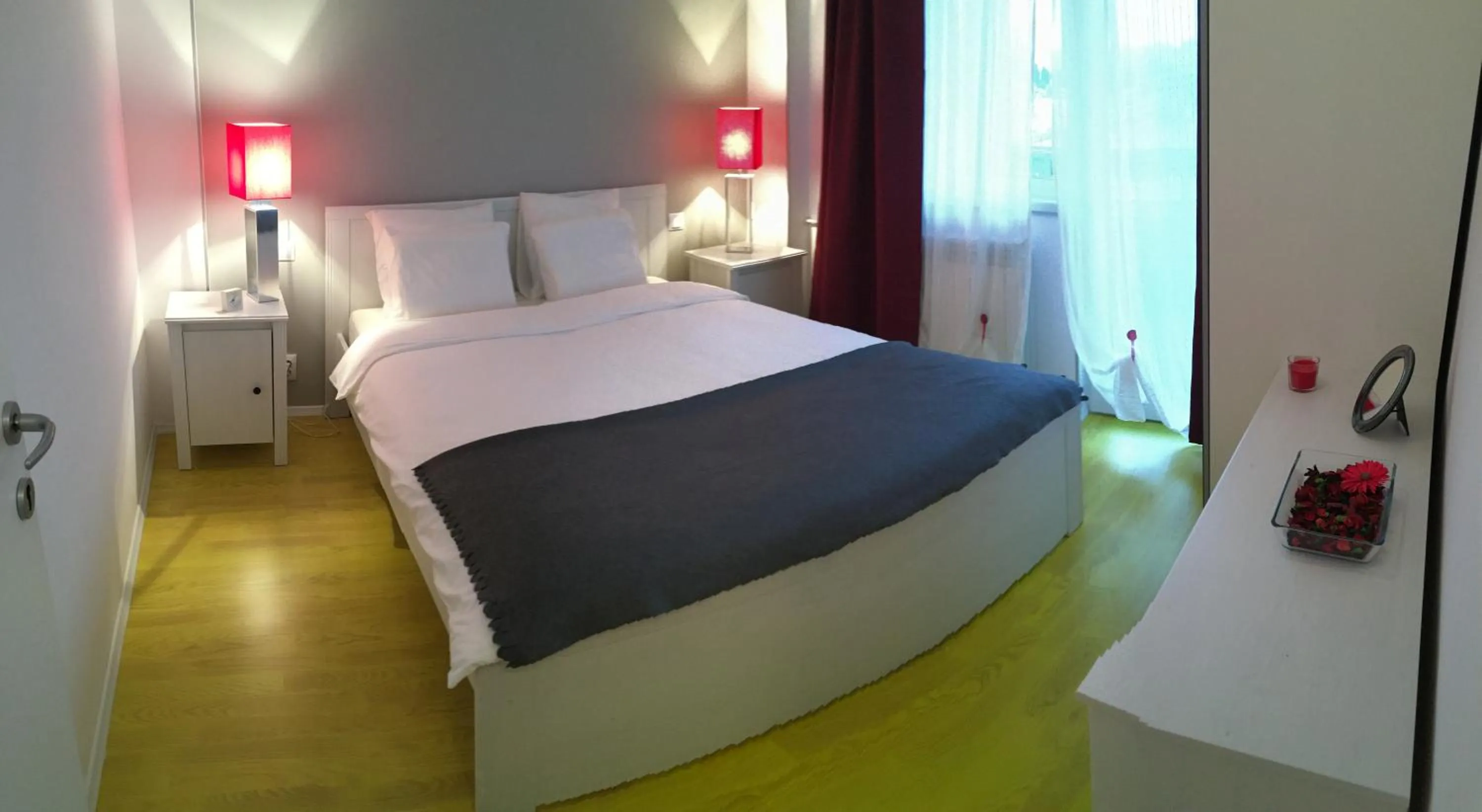 Bedroom, Bed in New Central Roof top view