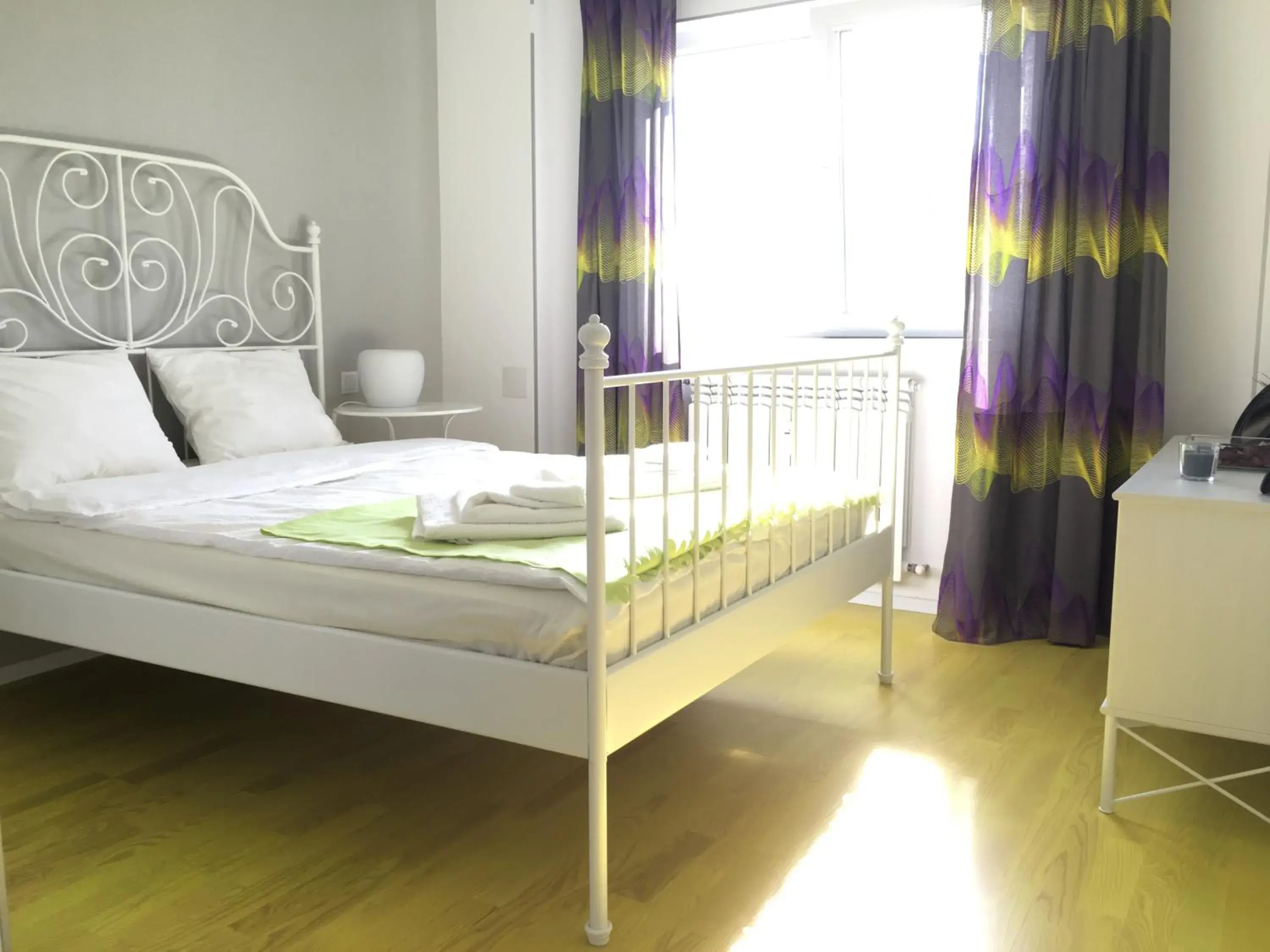 Kitchen or kitchenette, Bed in New Central Roof top view Kitchen or kitchenette, Bed in New Central Roof top view