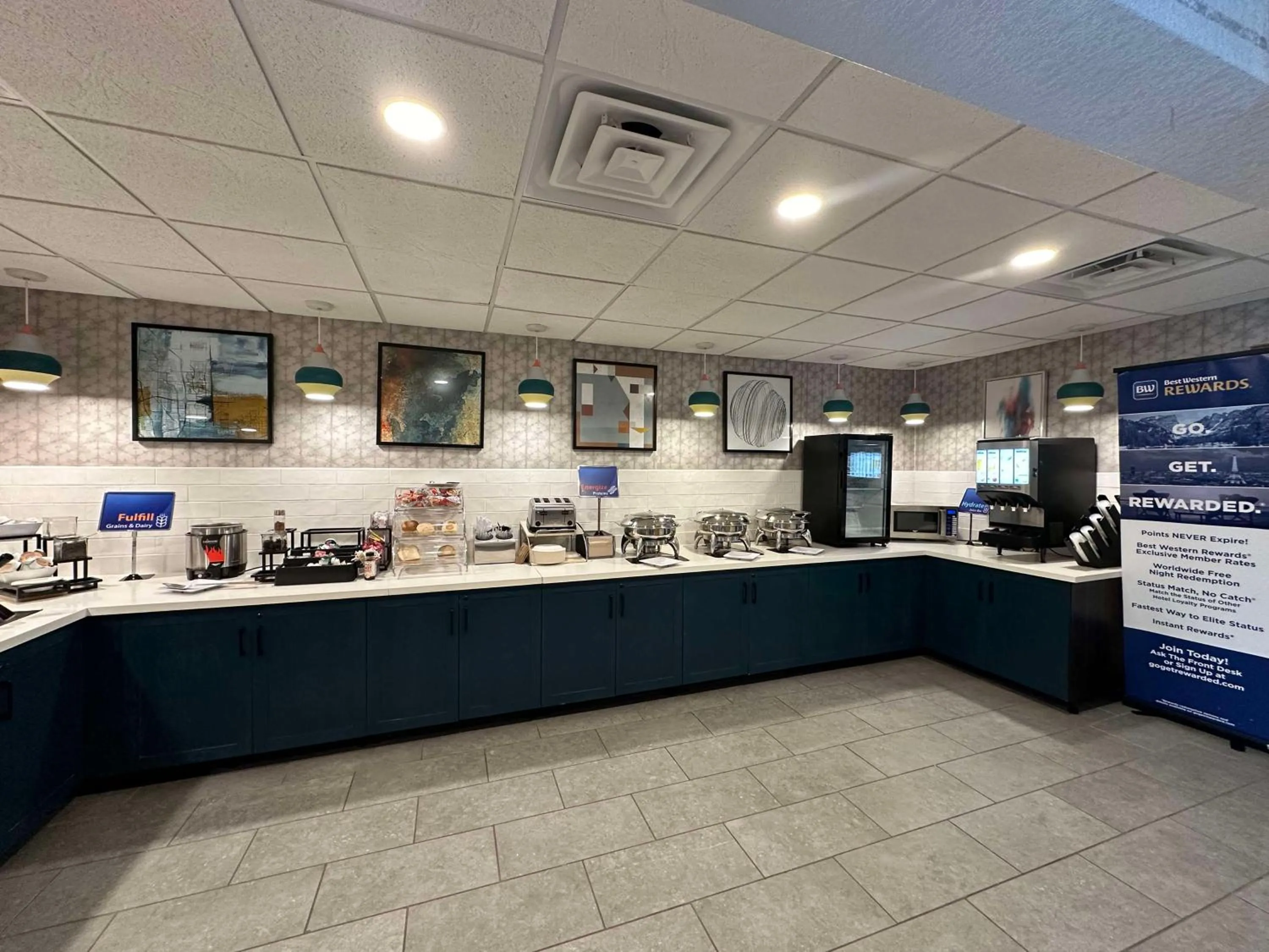 Breakfast in Best Western Watertown