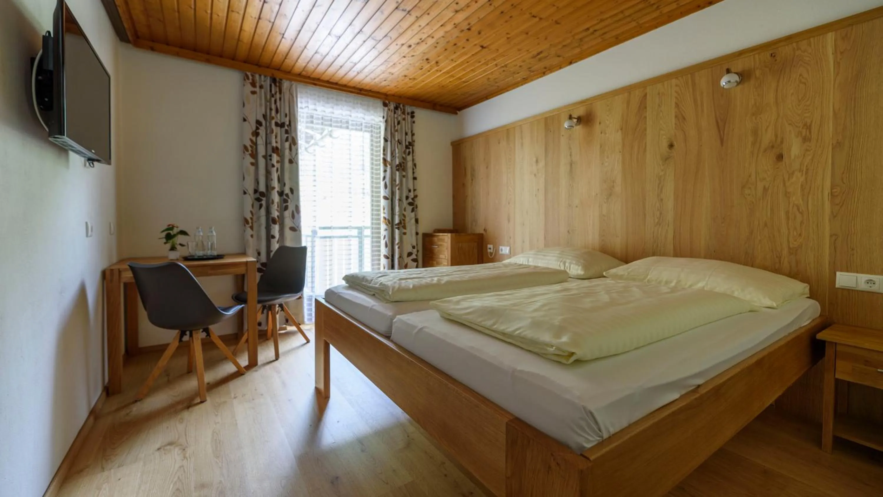 Bed in Hotel Landhaus Ausswinkl