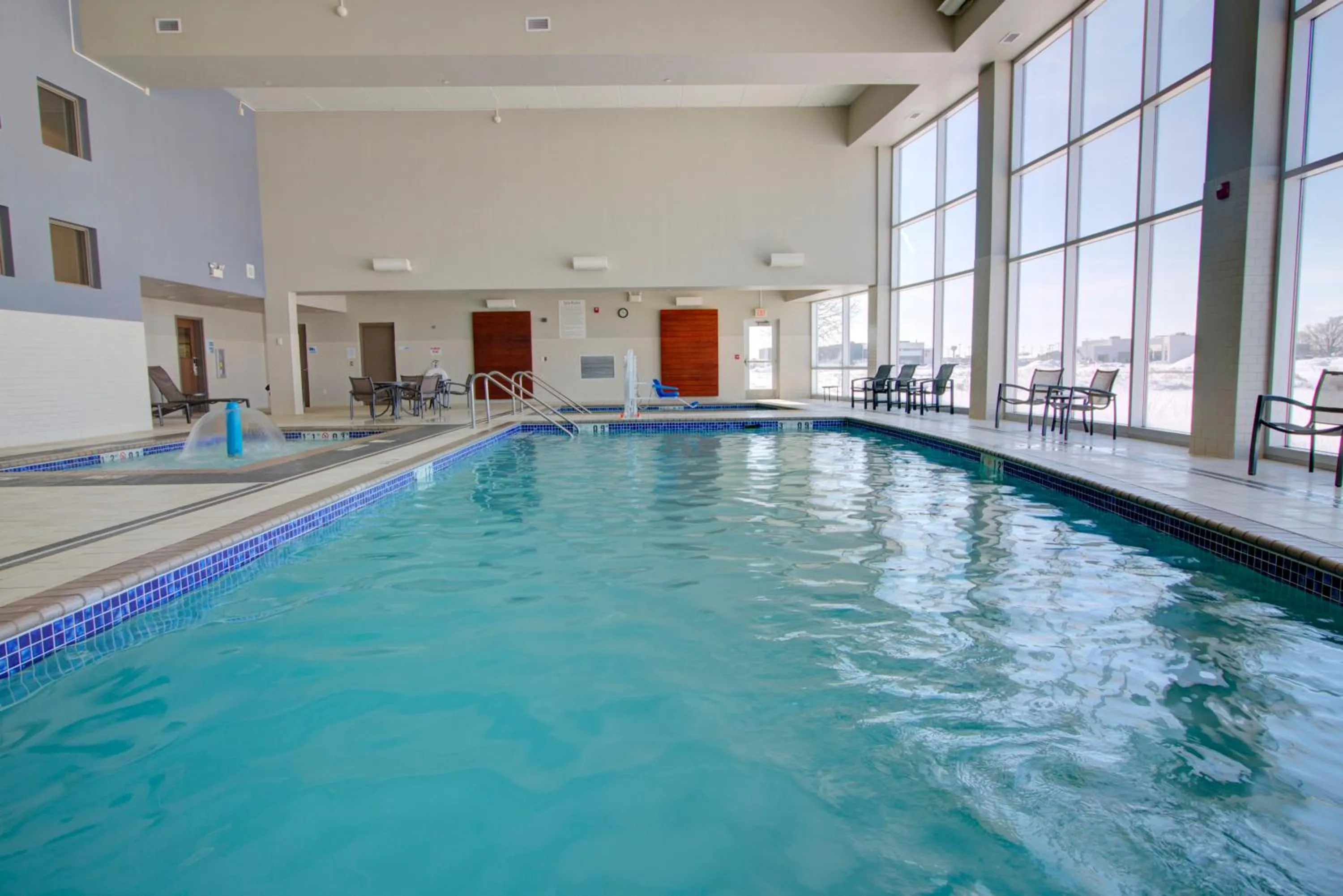 Swimming pool in Holiday Inn Express Hotel & Suites Mankato East by IHG