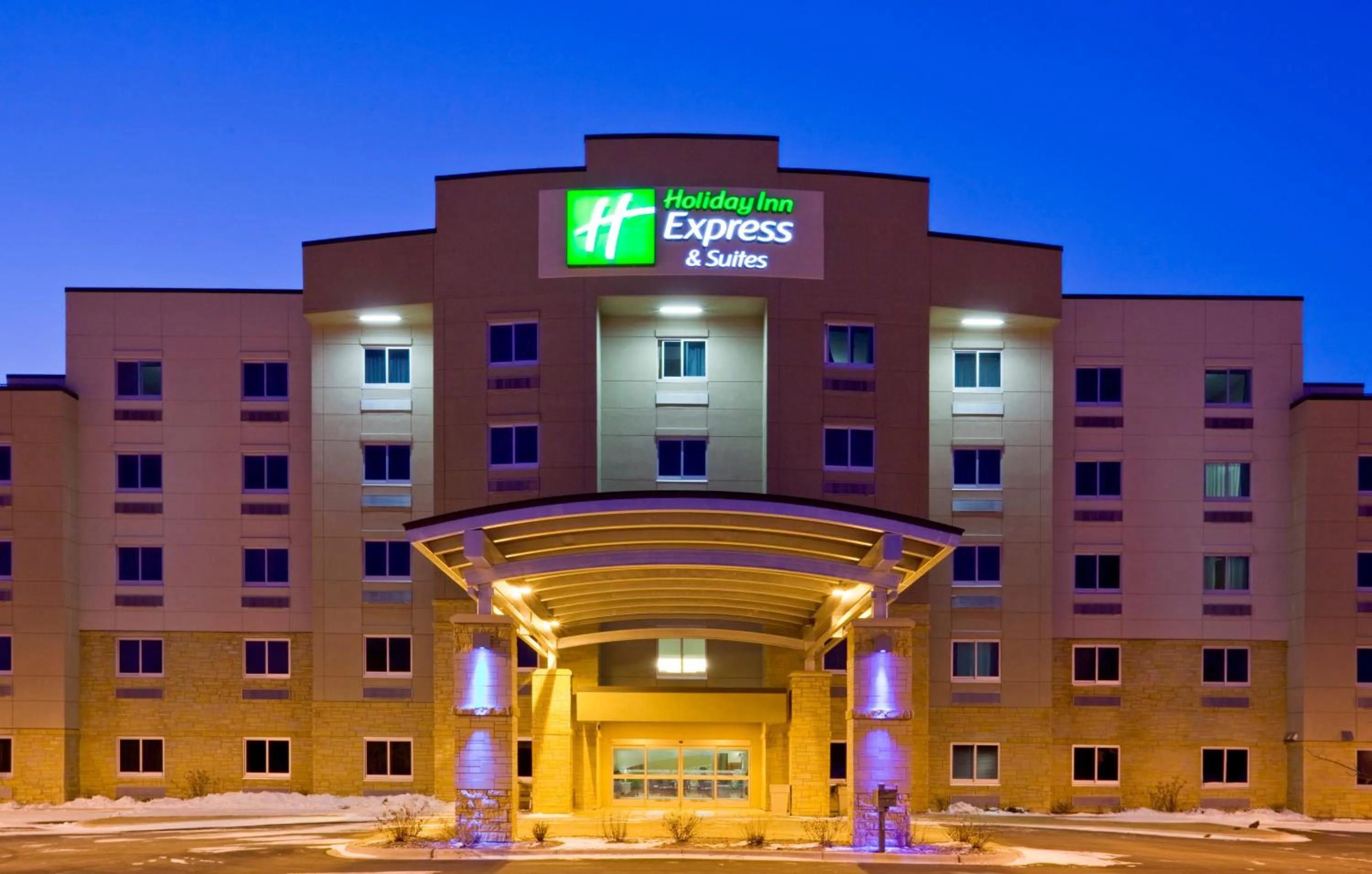 Property building in Holiday Inn Express Hotel & Suites Mankato East by IHG