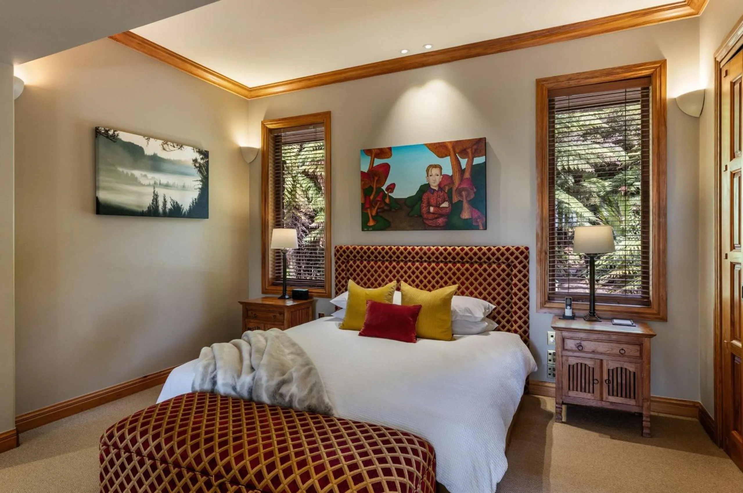 Bedroom, Bed in Treetops Lodge & Estate
