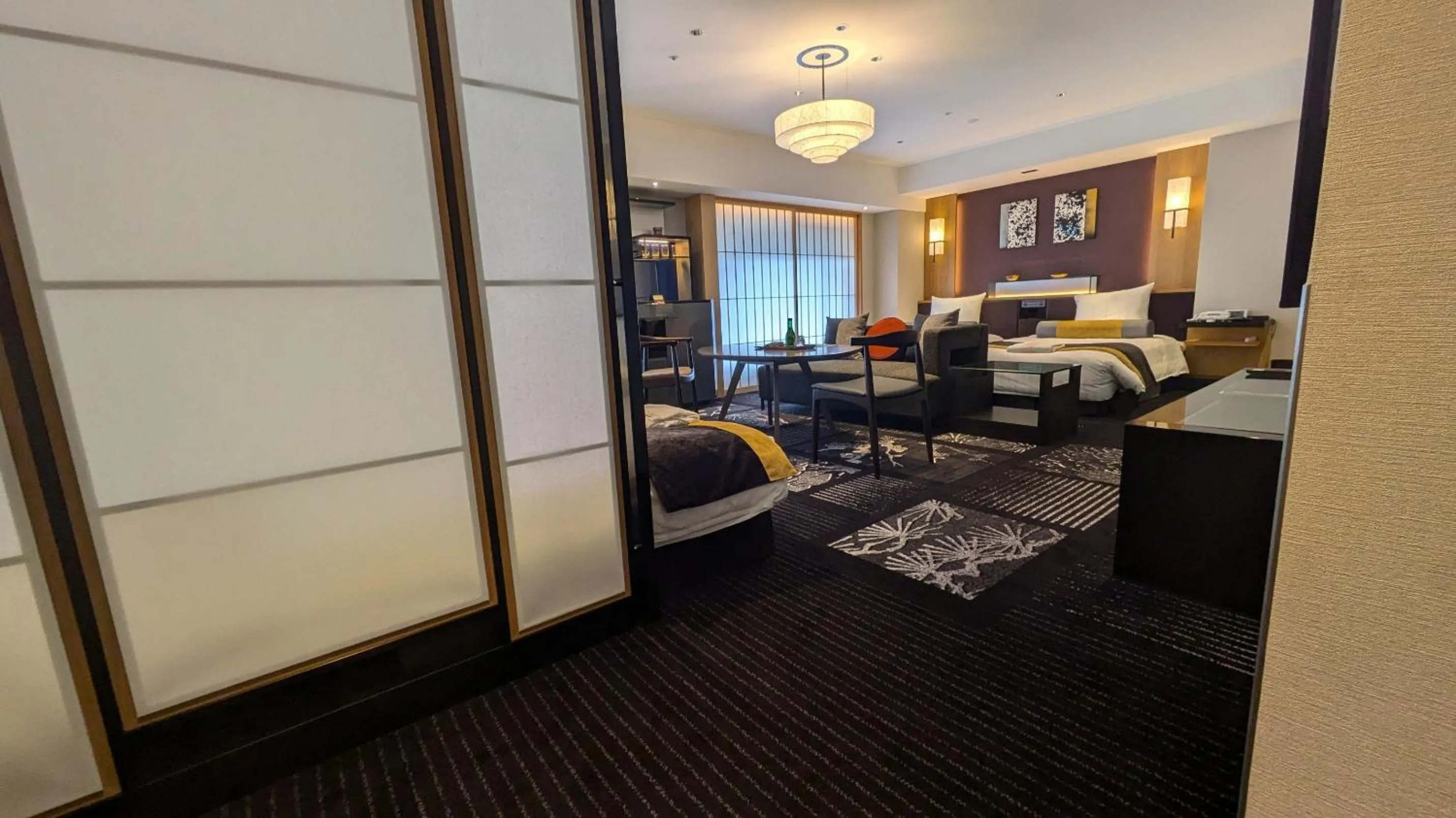 Photo of the whole room, Bed in Hotel New Otani Osaka