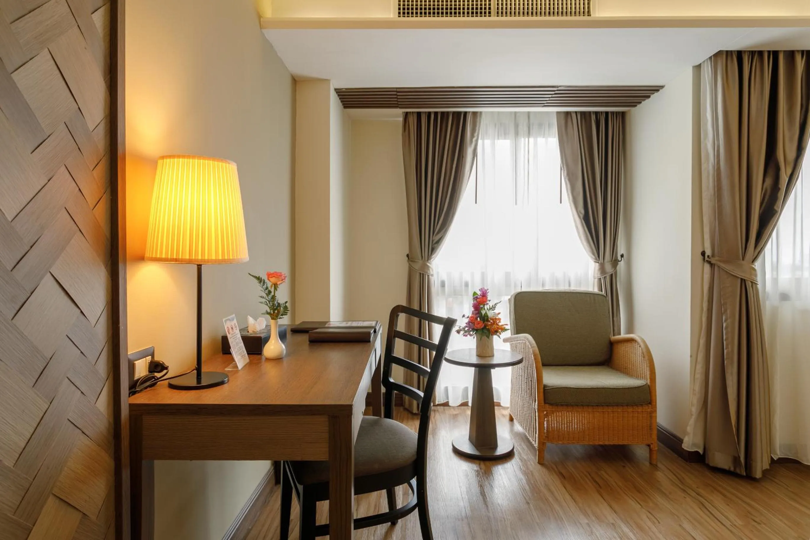 Seating area in Amora Thapae Hotel Chiang Mai