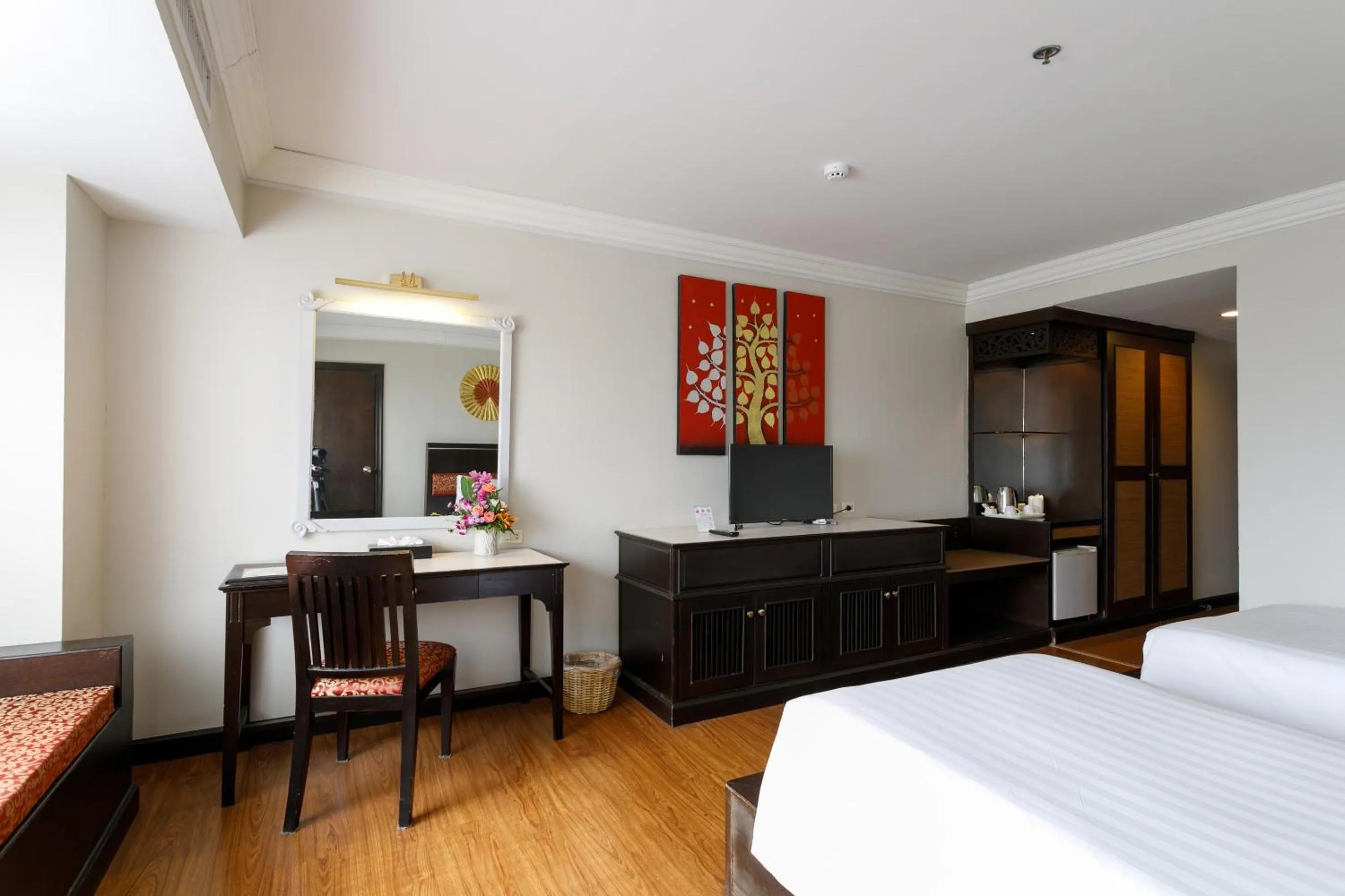 Photo of the whole room, Bed in Amora Thapae Hotel Chiang Mai