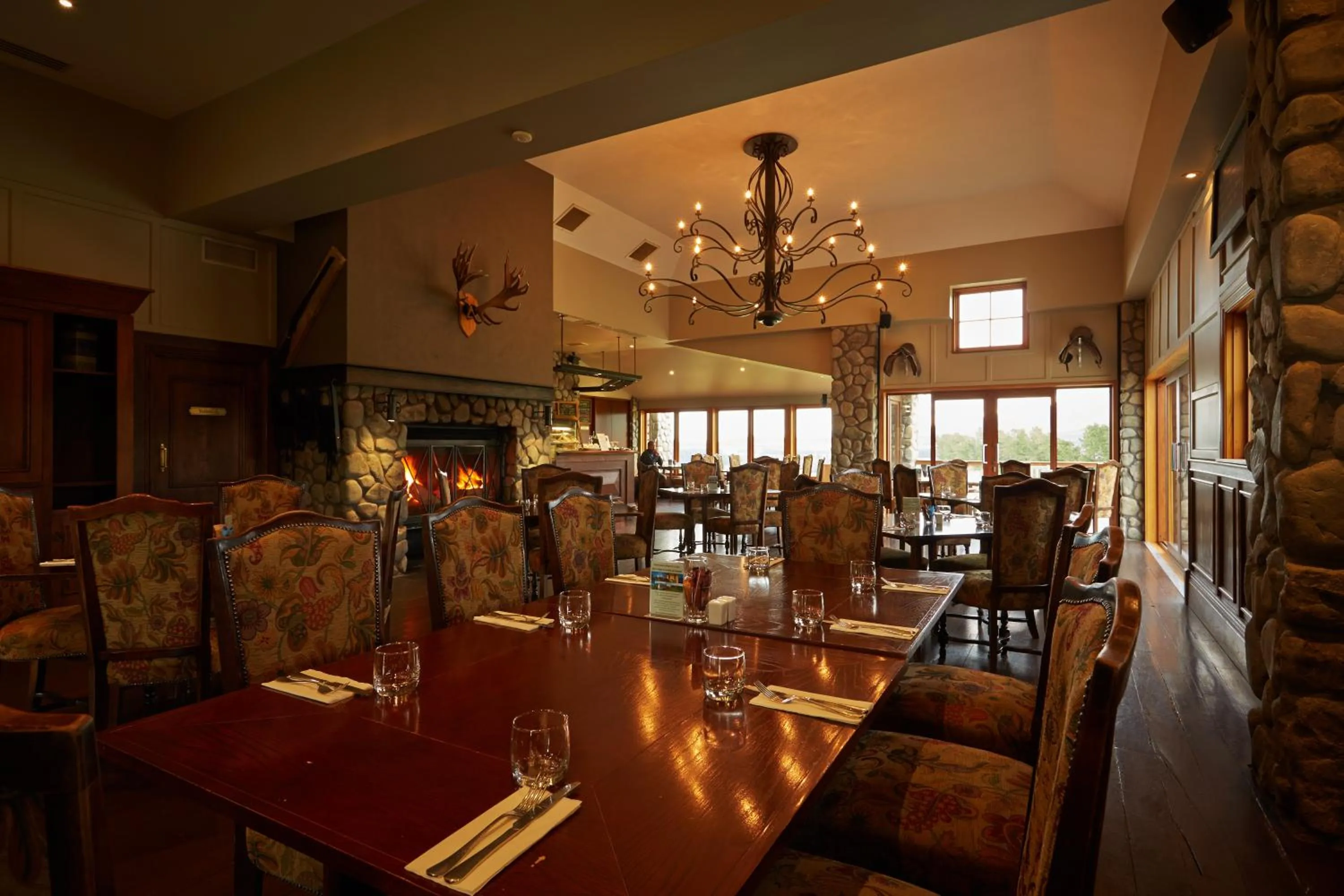 Restaurant/places to eat in Fable Terrace Downs Resort by MGallery