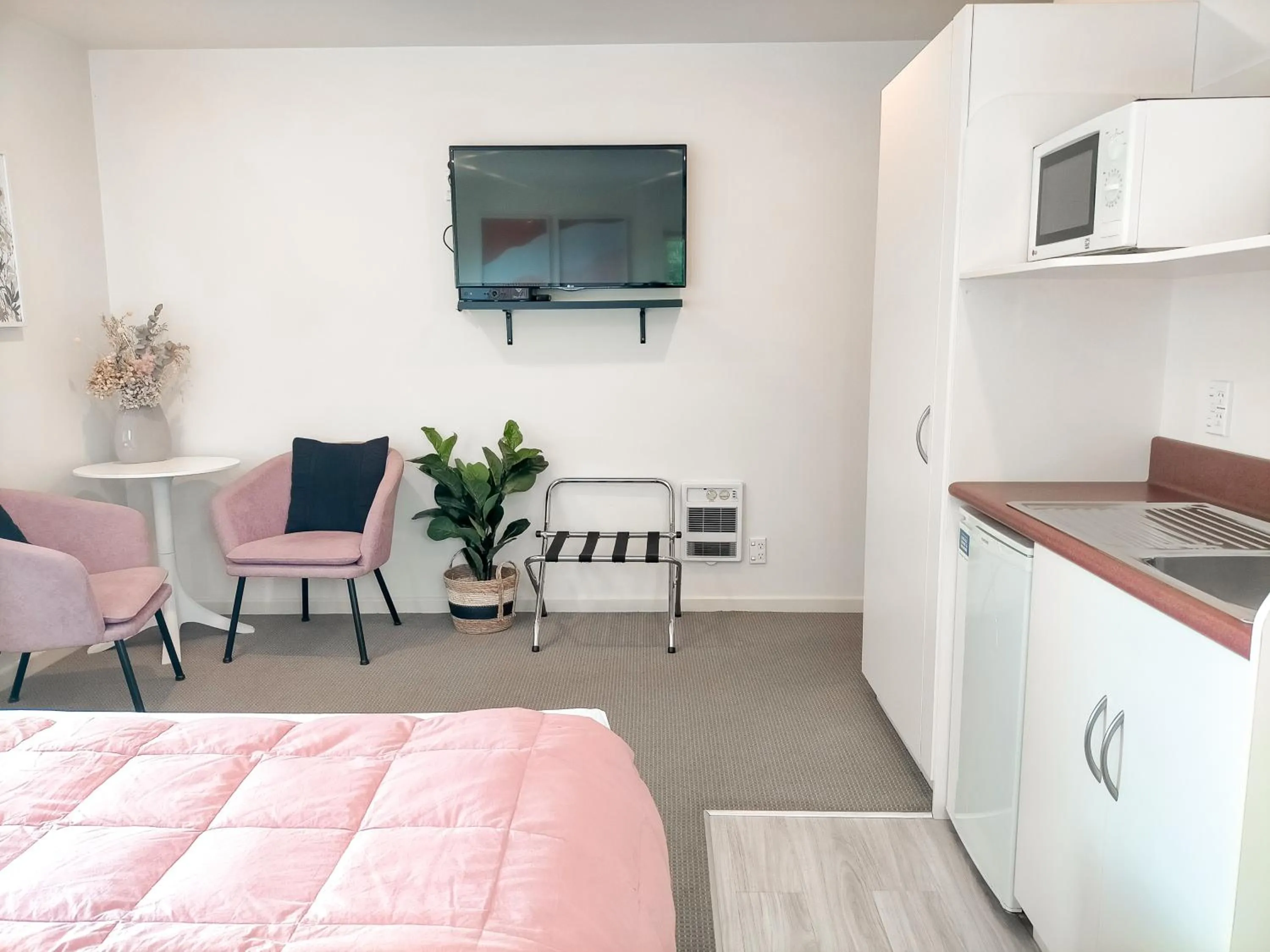 TV and multimedia in Boutique Motel