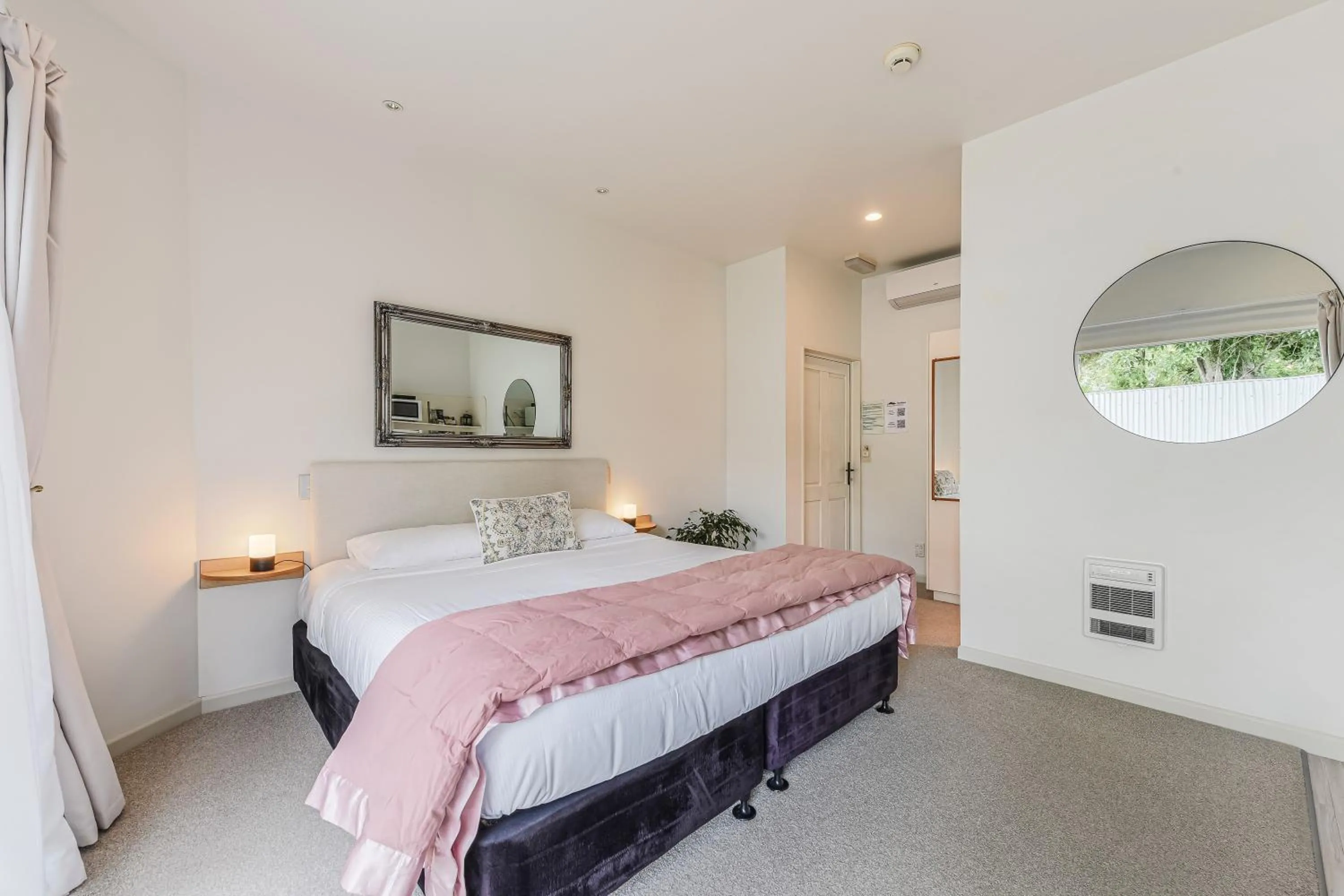 Bed in Boutique Motel