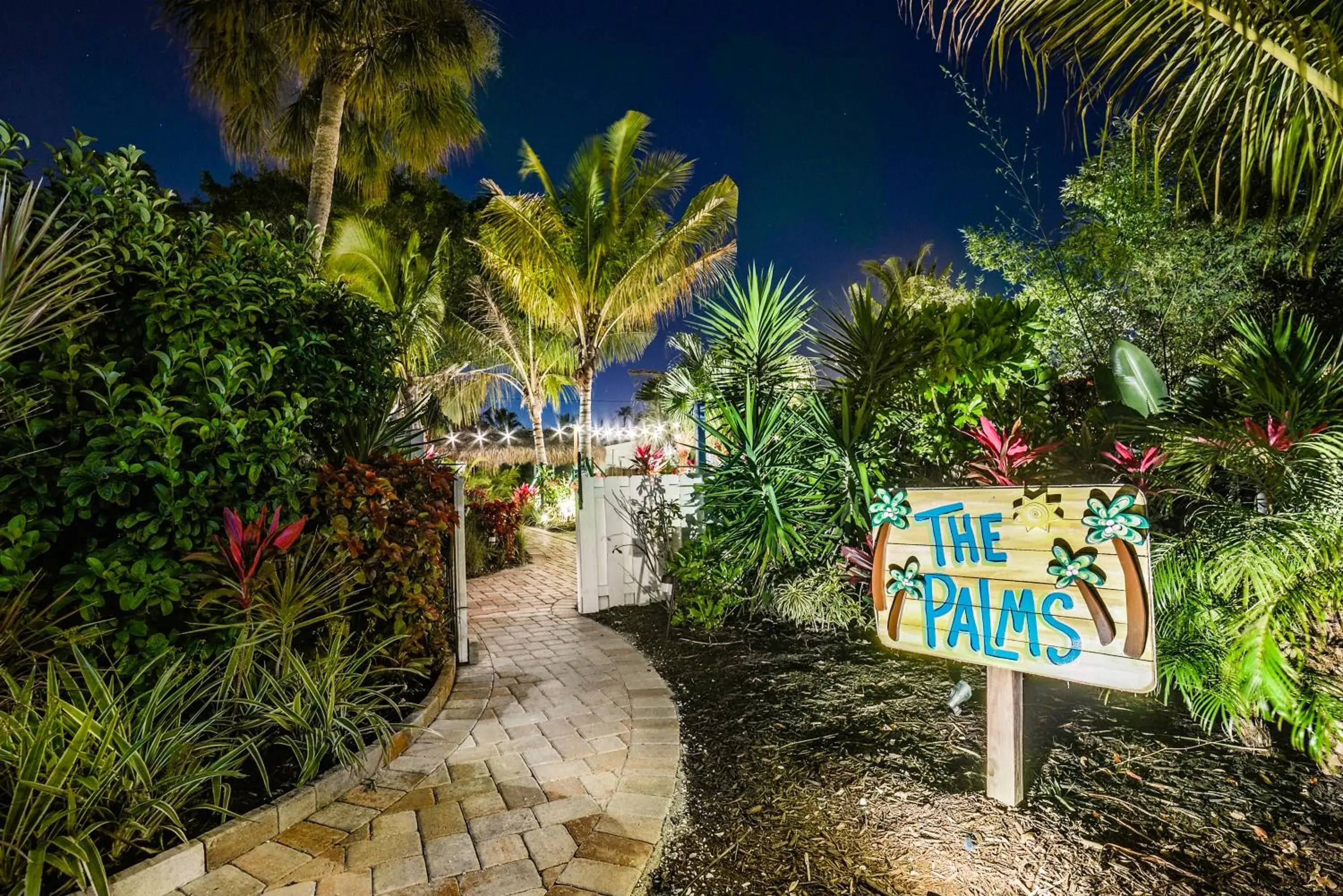 Facade/entrance in Siesta Key Palms Resort Facade/entrance in Siesta Key Palms Resort