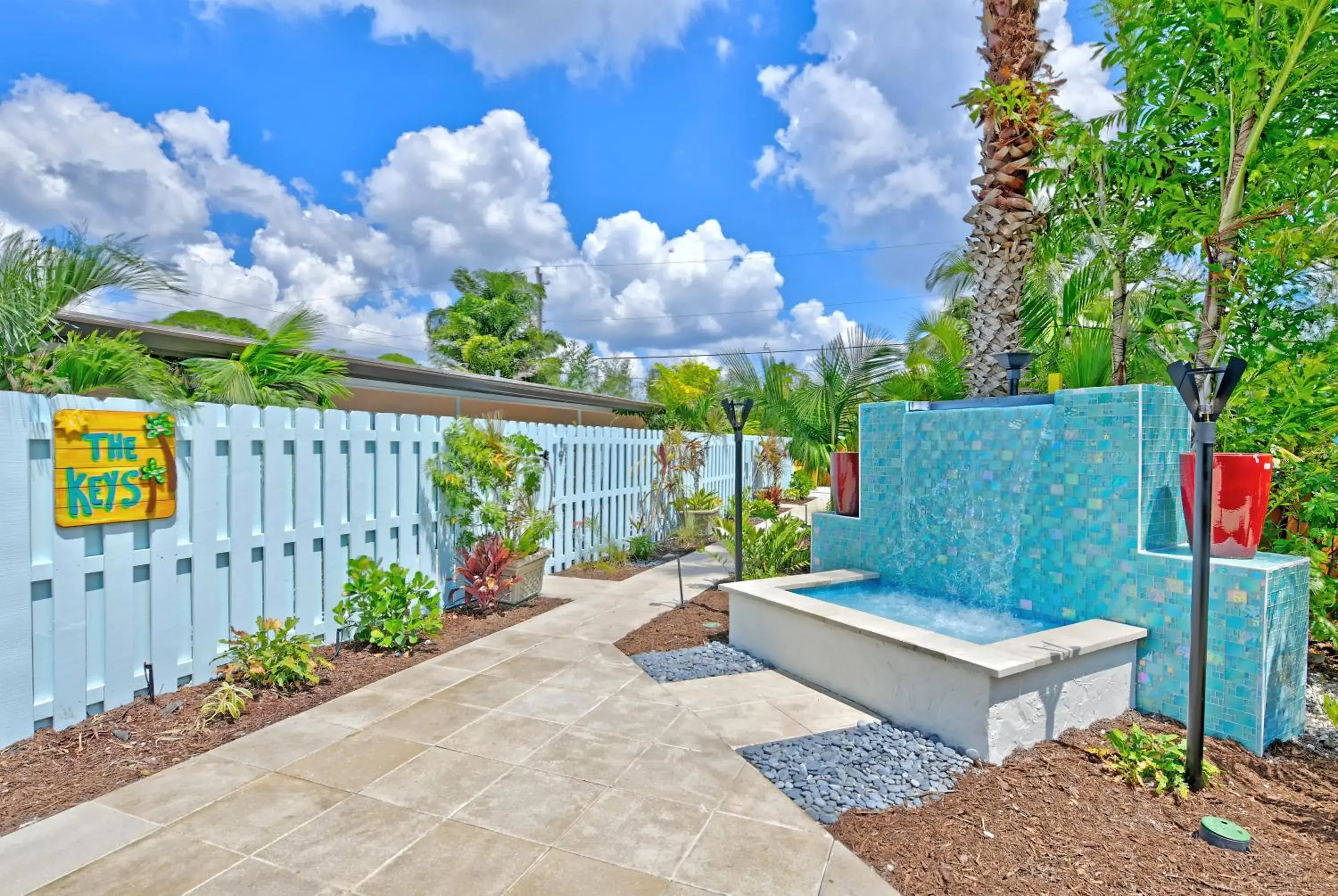 Garden view in Siesta Key Palms Resort Garden view in Siesta Key Palms Resort