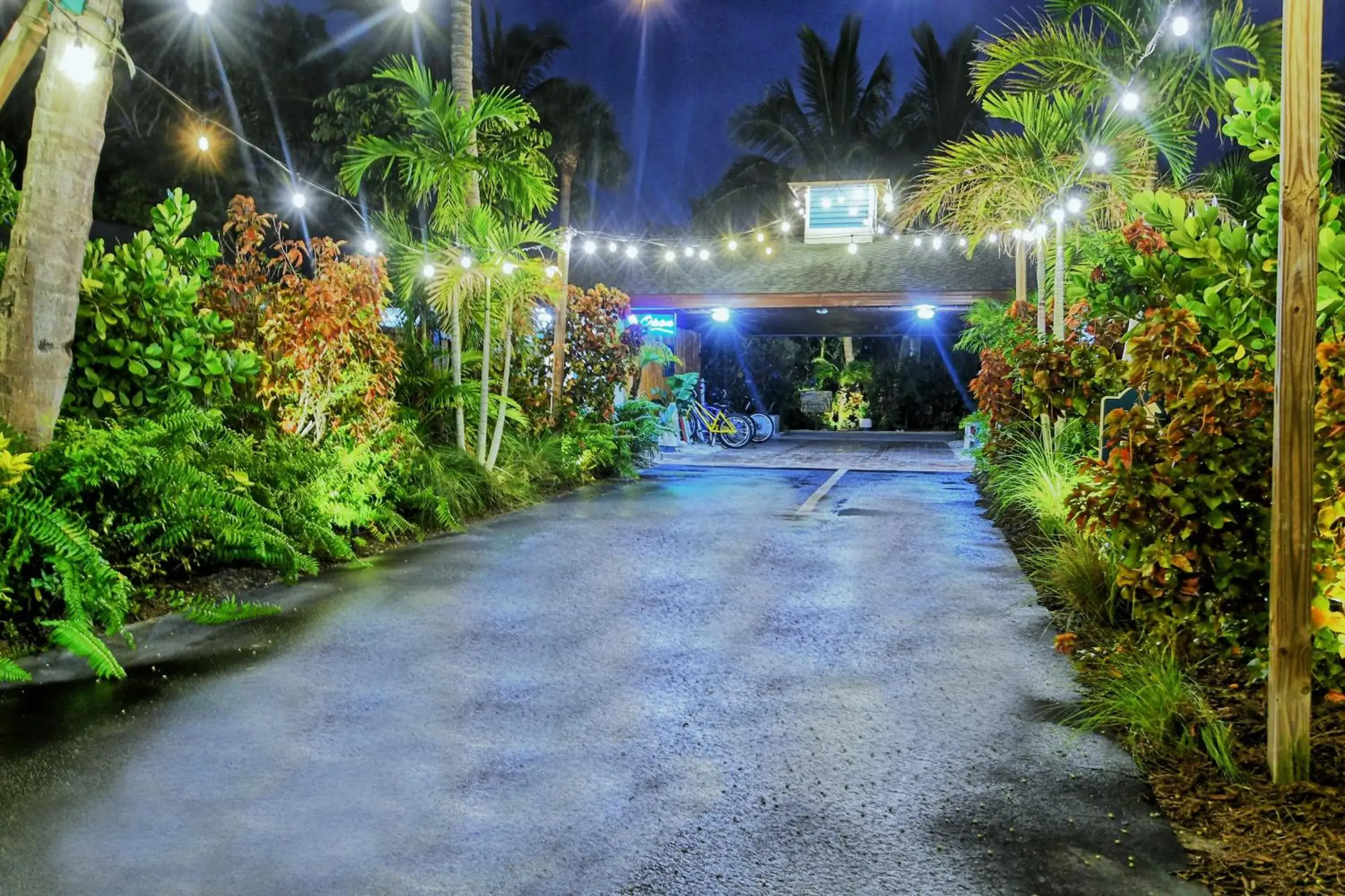 Facade/entrance in Siesta Key Palms Resort Facade/entrance in Siesta Key Palms Resort
