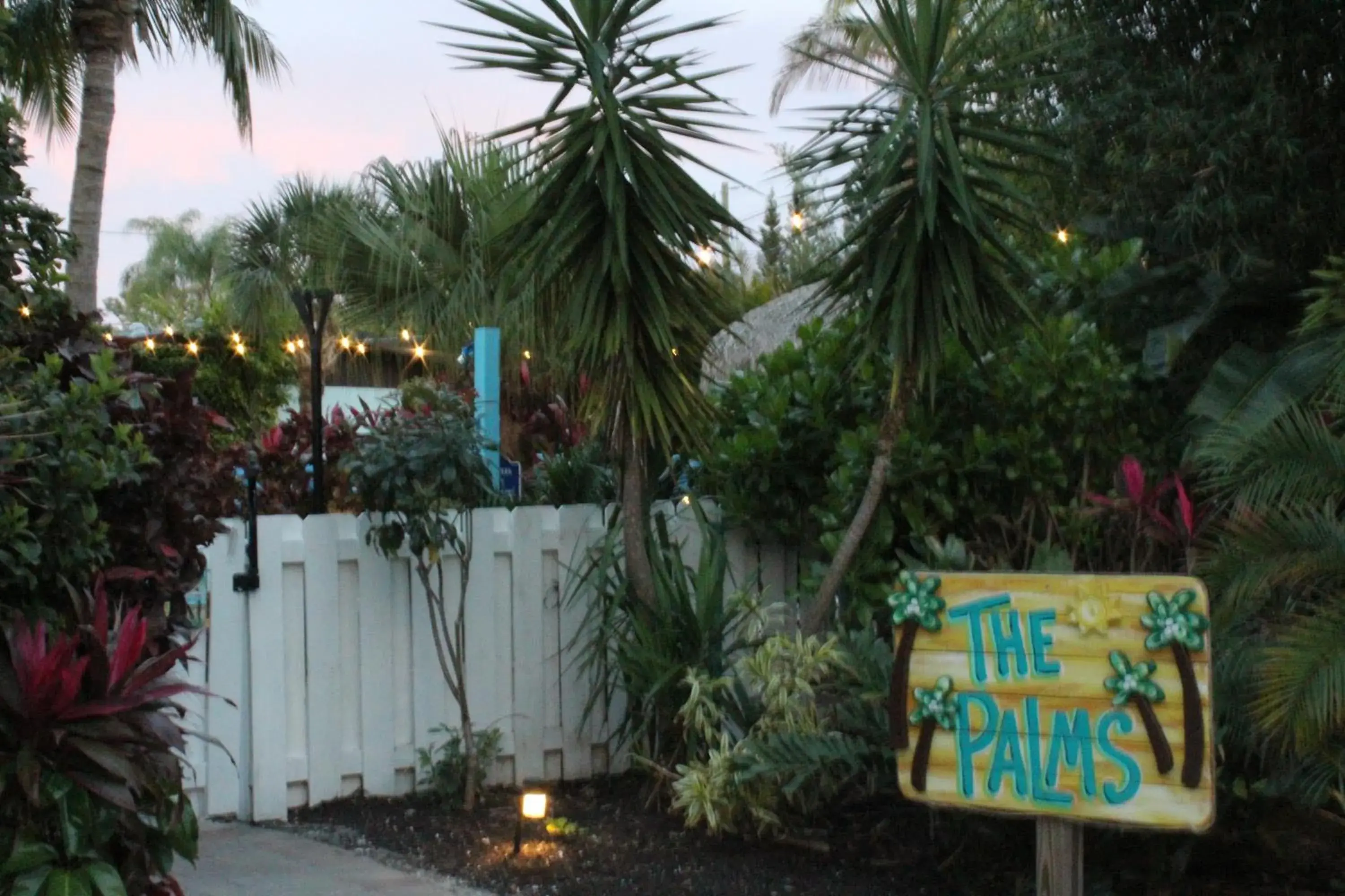 Facade/entrance in Siesta Key Palms Resort Facade/entrance in Siesta Key Palms Resort