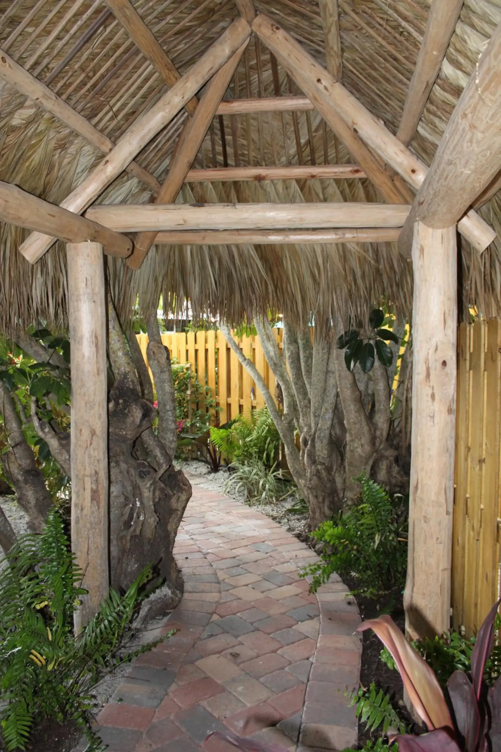 Facade/entrance in Siesta Key Palms Resort Facade/entrance in Siesta Key Palms Resort