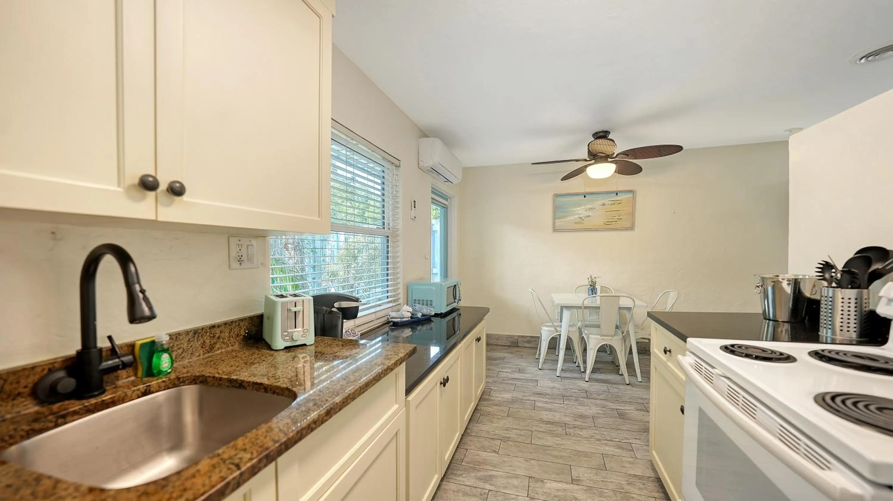 Siesta Key Palms Resort