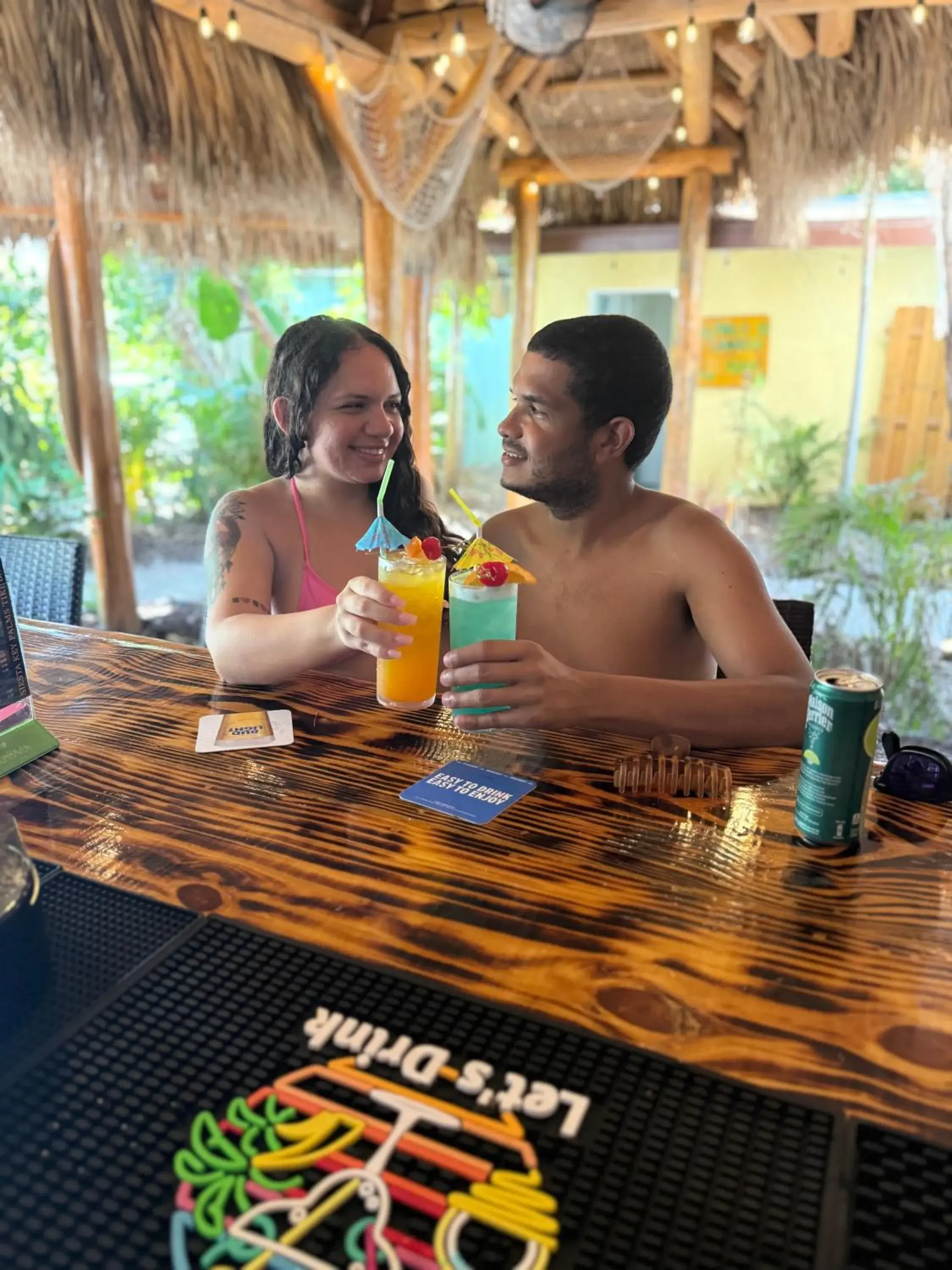 Lounge or bar in Siesta Key Palms Resort Lounge or bar in Siesta Key Palms Resort