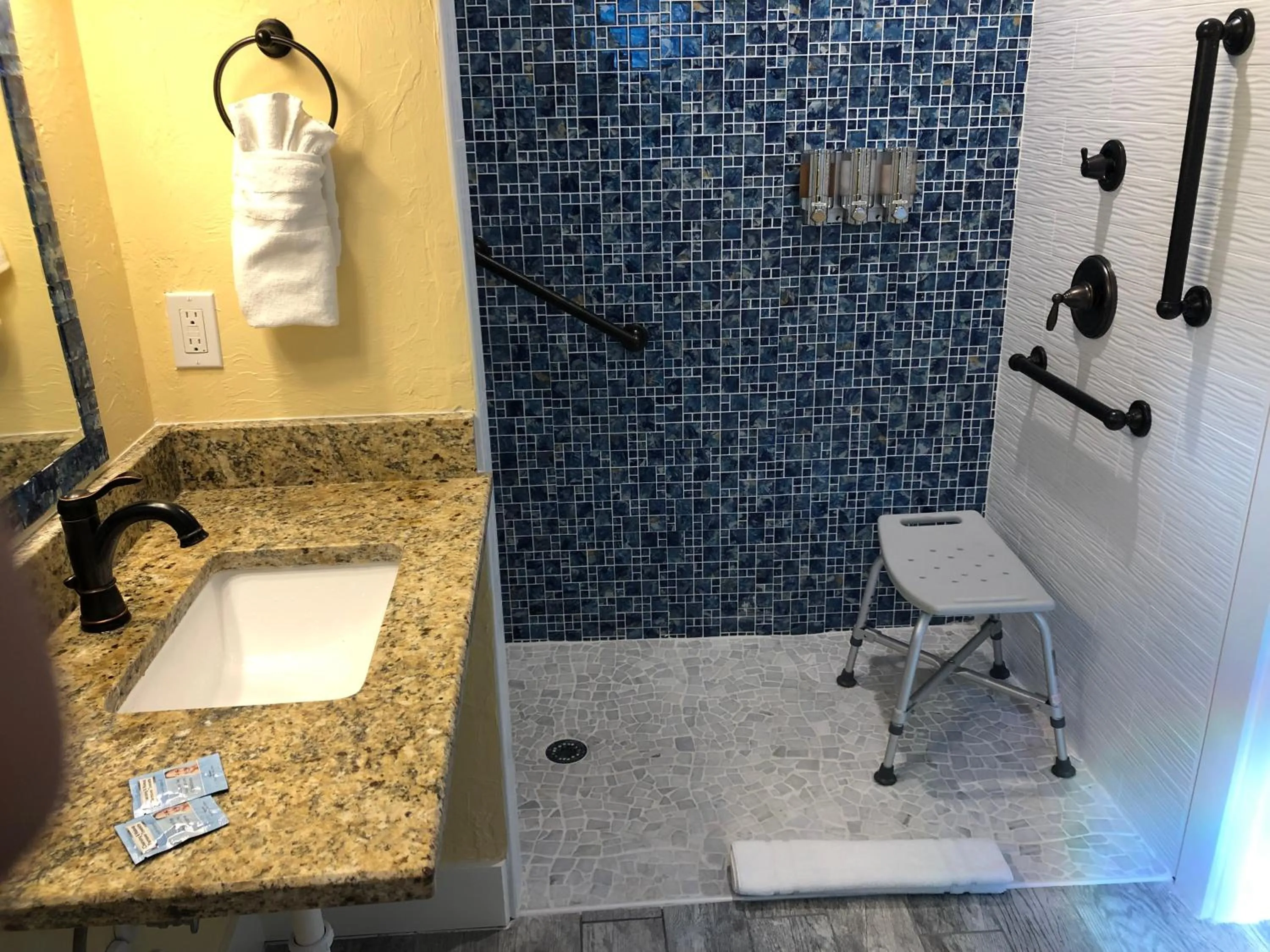 Bathroom in Siesta Key Palms Resort