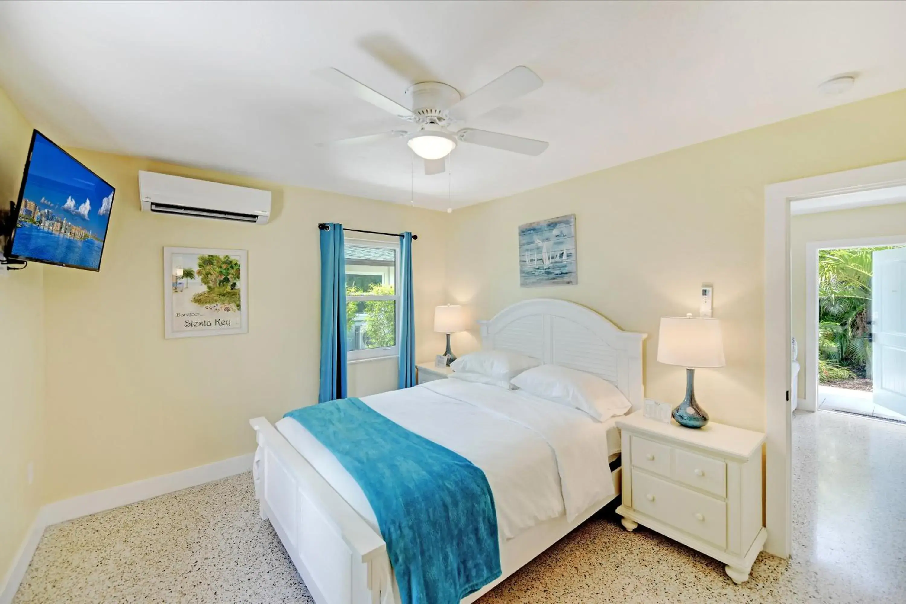 Bedroom, Bed in Siesta Key Palms Resort Bedroom, Bed in Siesta Key Palms Resort