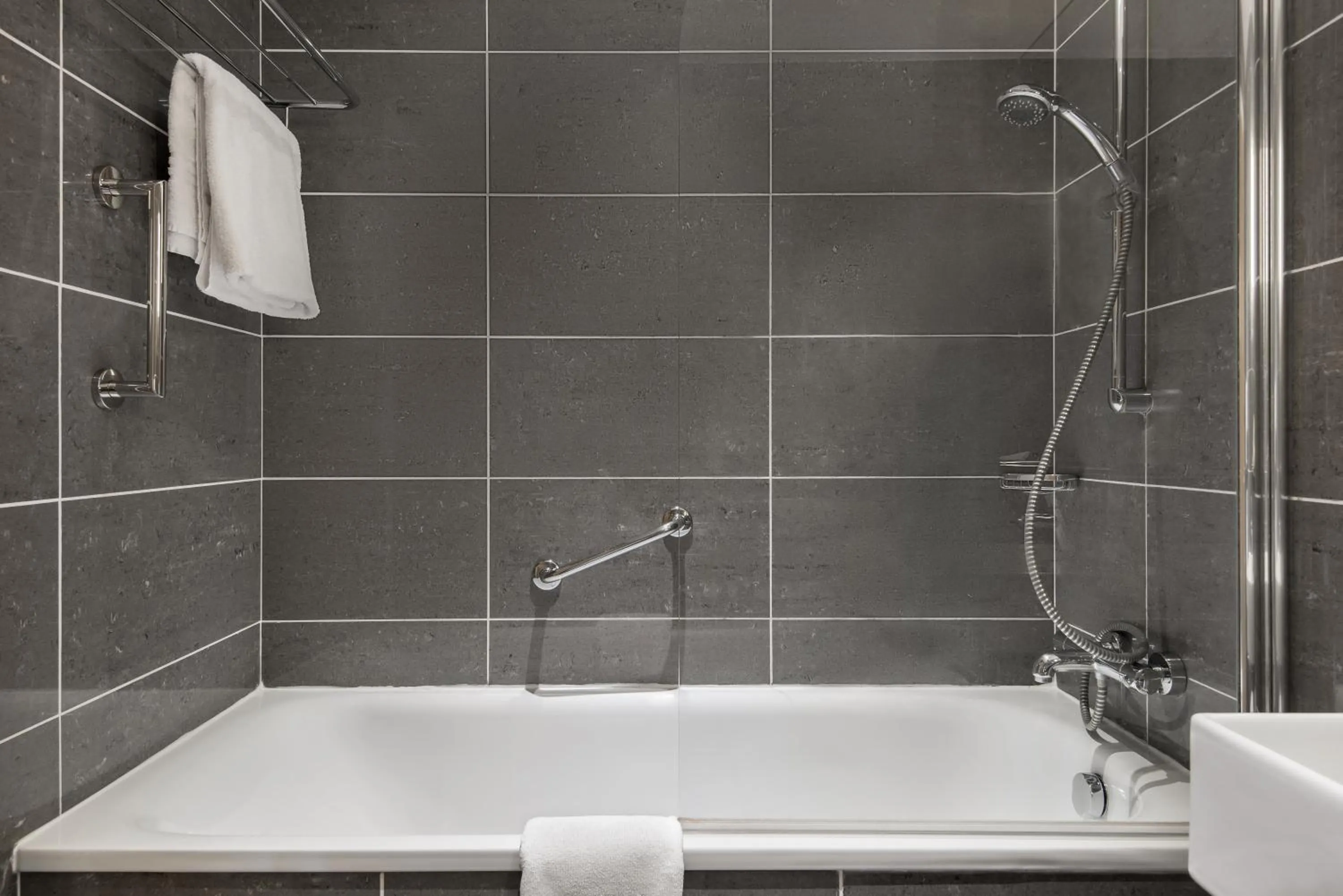 Bath in Radisson Blu Hotel, Bristol