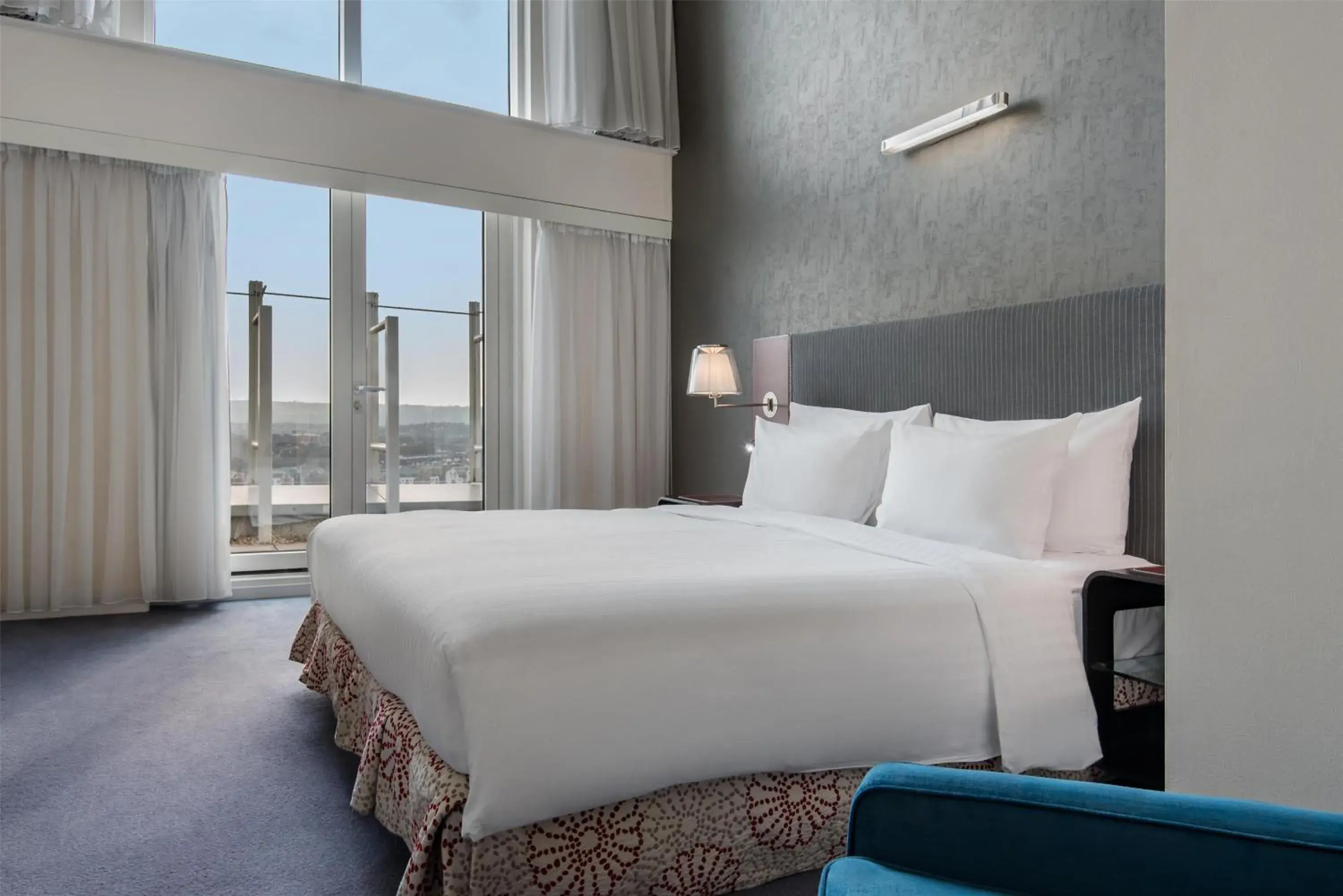 Suite with Terrace and Harbor View in Radisson Blu Hotel, Bristol Suite with Terrace and Harbor View in Radisson Blu Hotel, Bristol