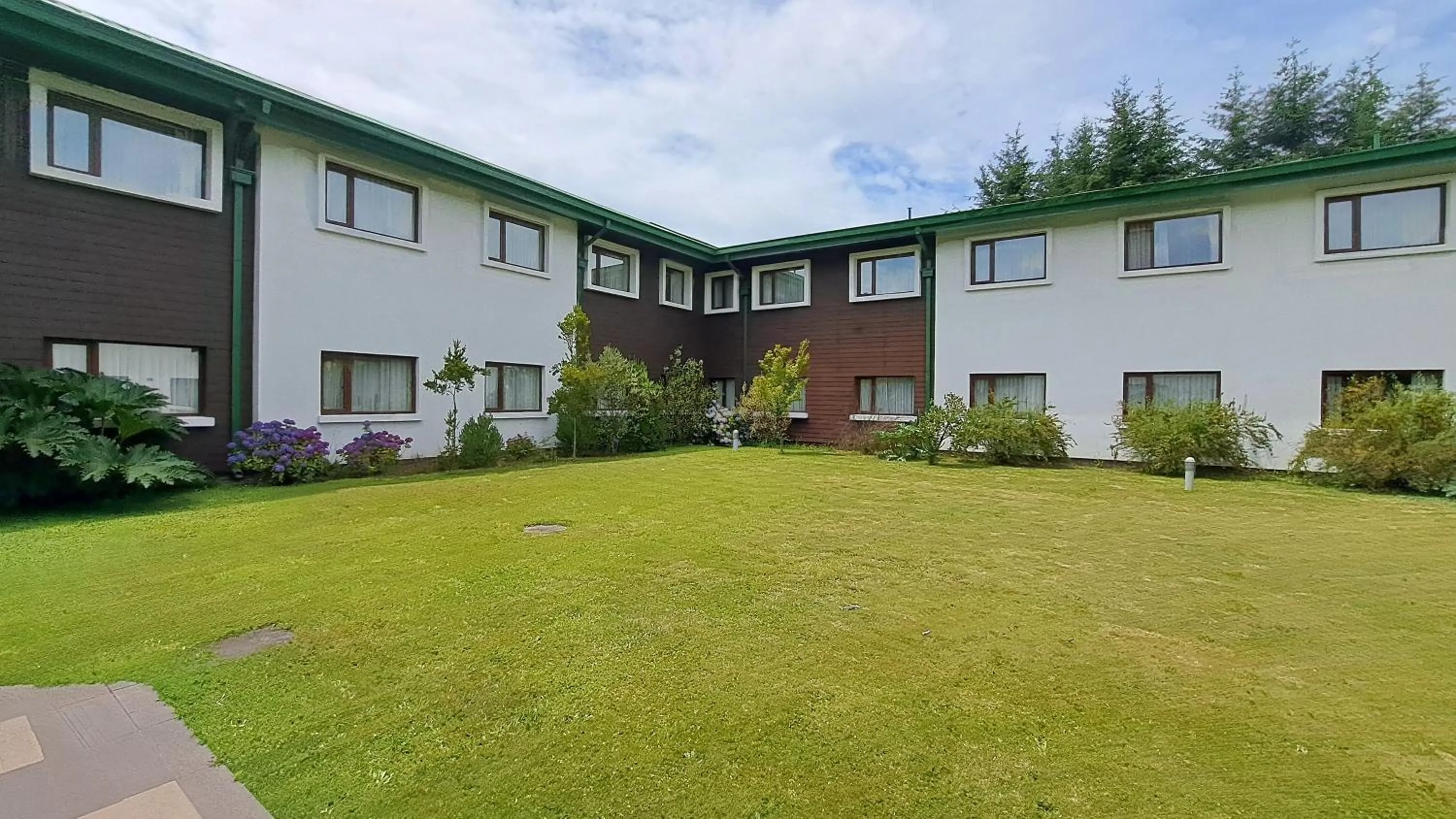 Garden in Hotel Diego de Almagro Osorno