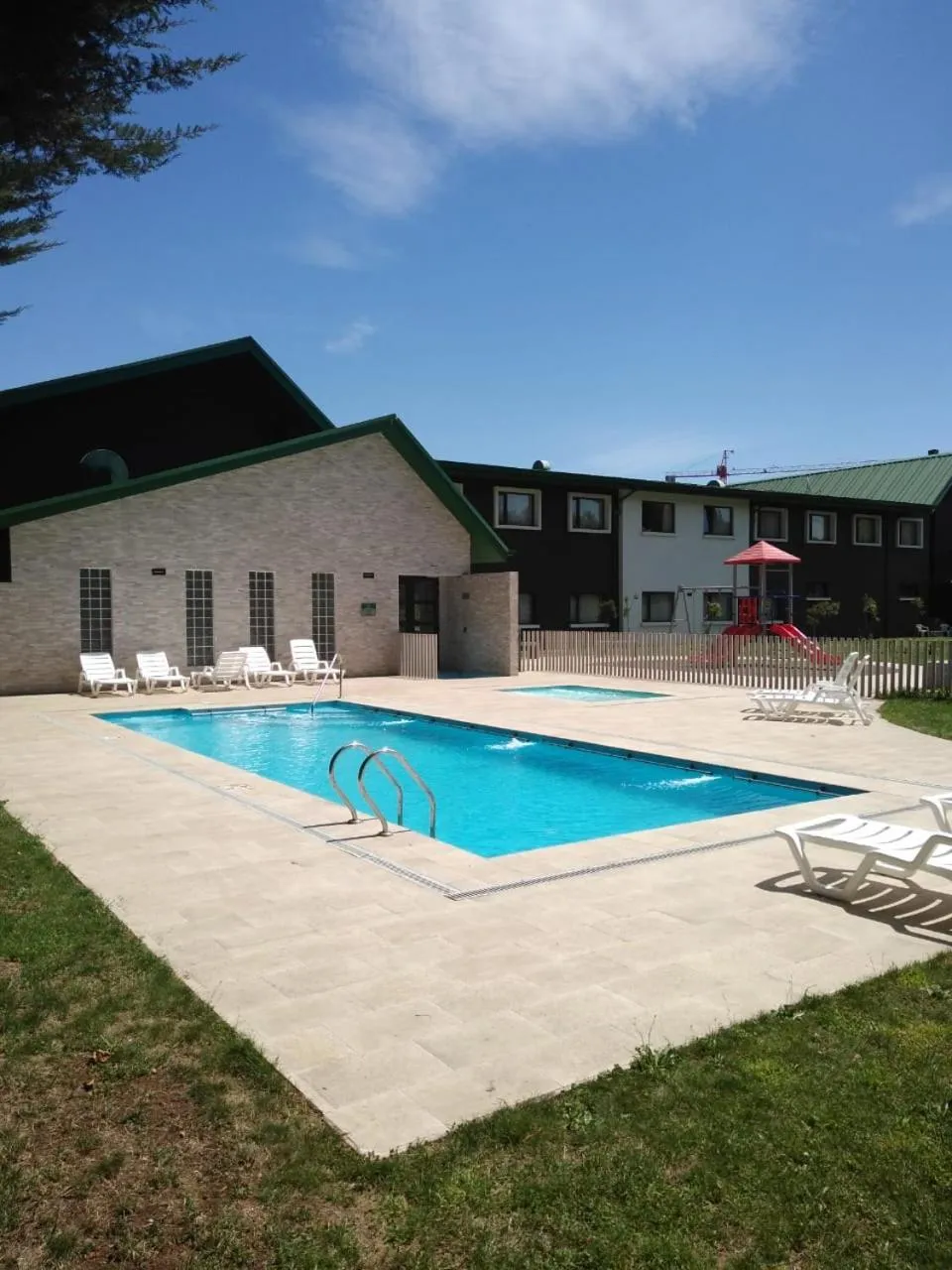 Swimming pool in Hotel Diego de Almagro Osorno