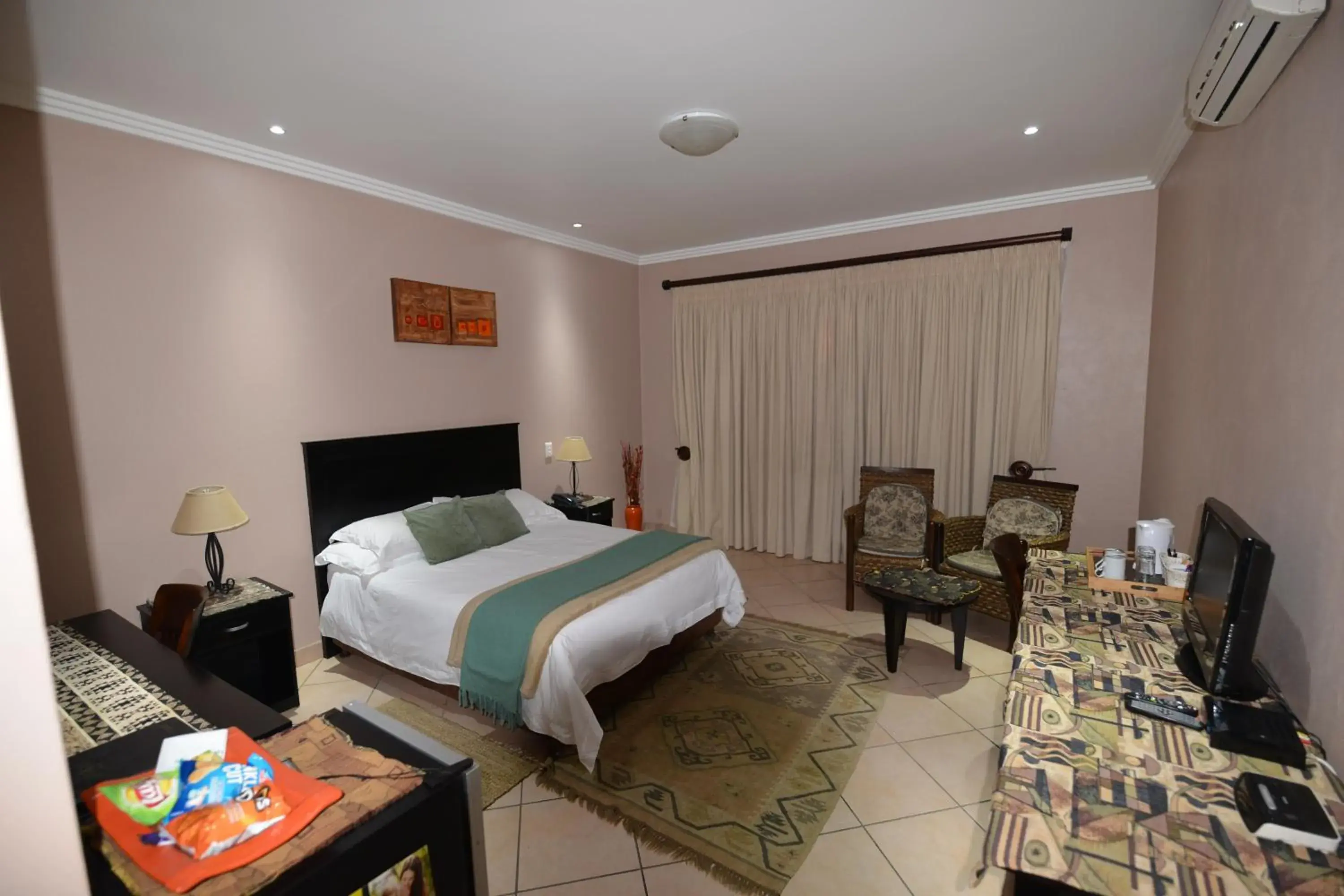 One-Bedroom Suite - single occupancy in Attaché Guest Lodge & Health Spa One-Bedroom Suite - single occupancy in Attaché Guest Lodge & Health Spa