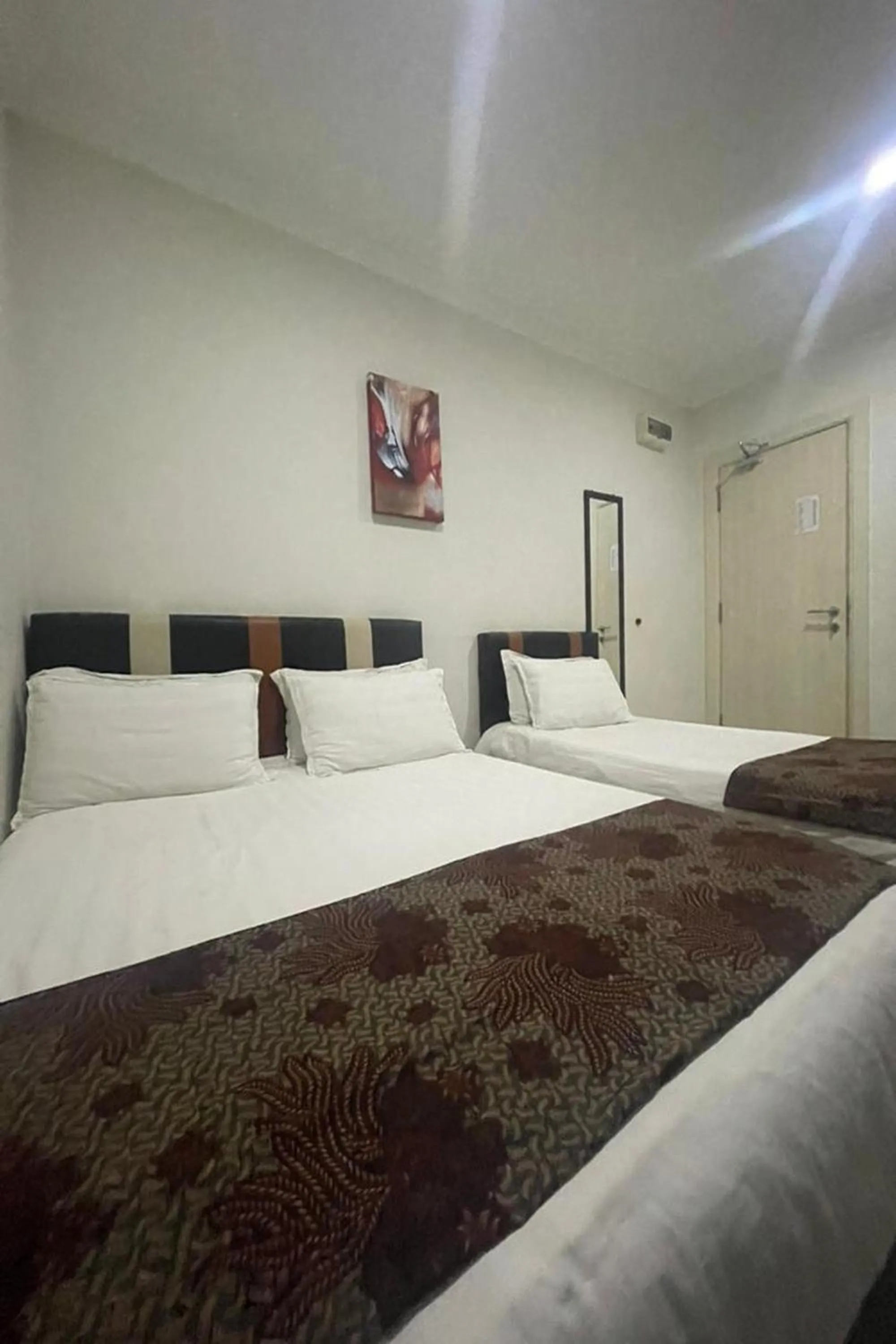 Bed in Hotel Mutiara KGMMB, Melaka